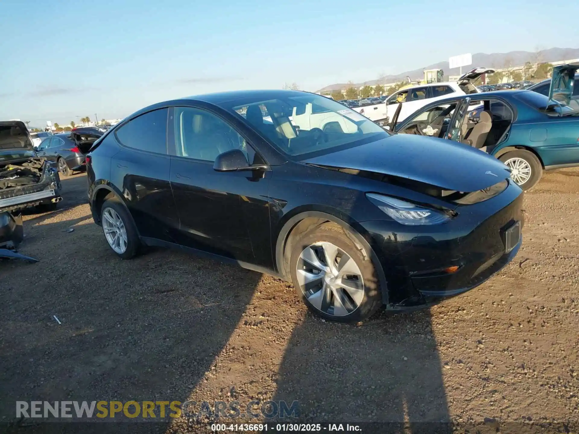 1 Photograph of a damaged car 5YJYGDEE0MF275885 TESLA MODEL Y 2021