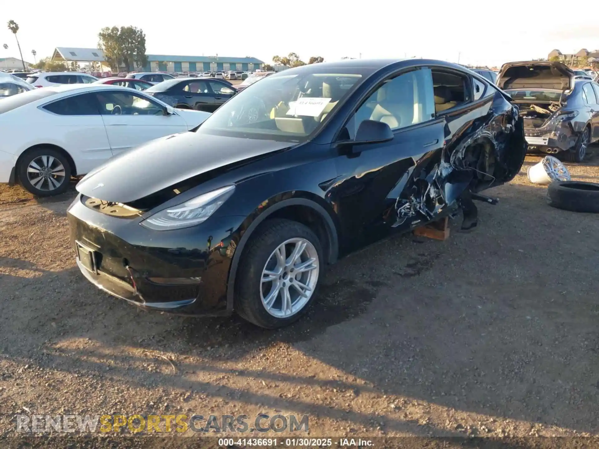 2 Photograph of a damaged car 5YJYGDEE0MF275885 TESLA MODEL Y 2021
