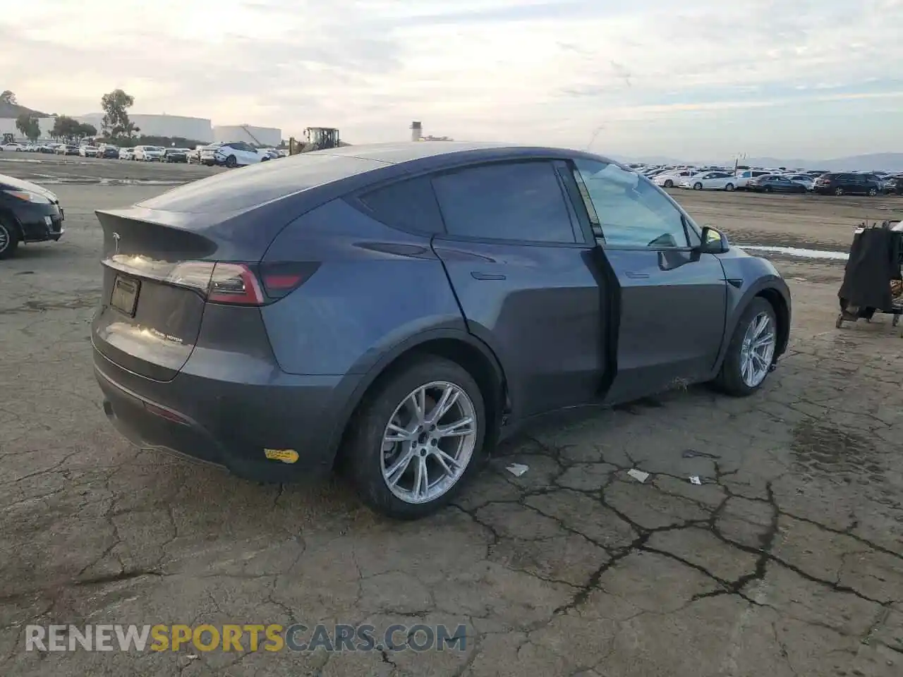 3 fotografías del automóvil dañado 5YJYGDEE0MF278706 TESLA MODEL Y 2021