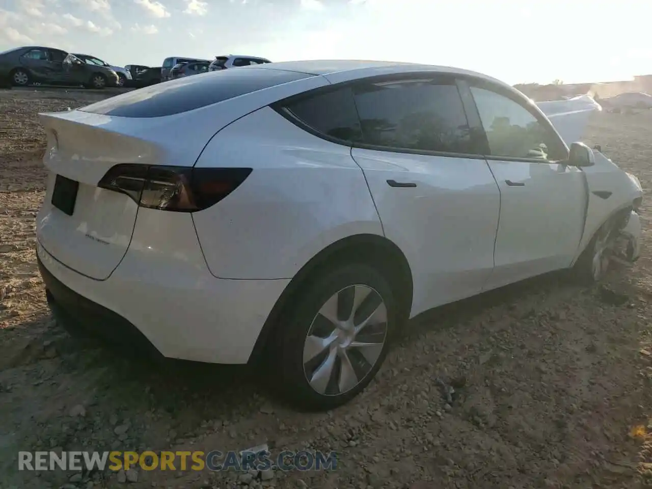 3 Photograph of a damaged car 5YJYGDEE0MF305418 TESLA MODEL Y 2021
