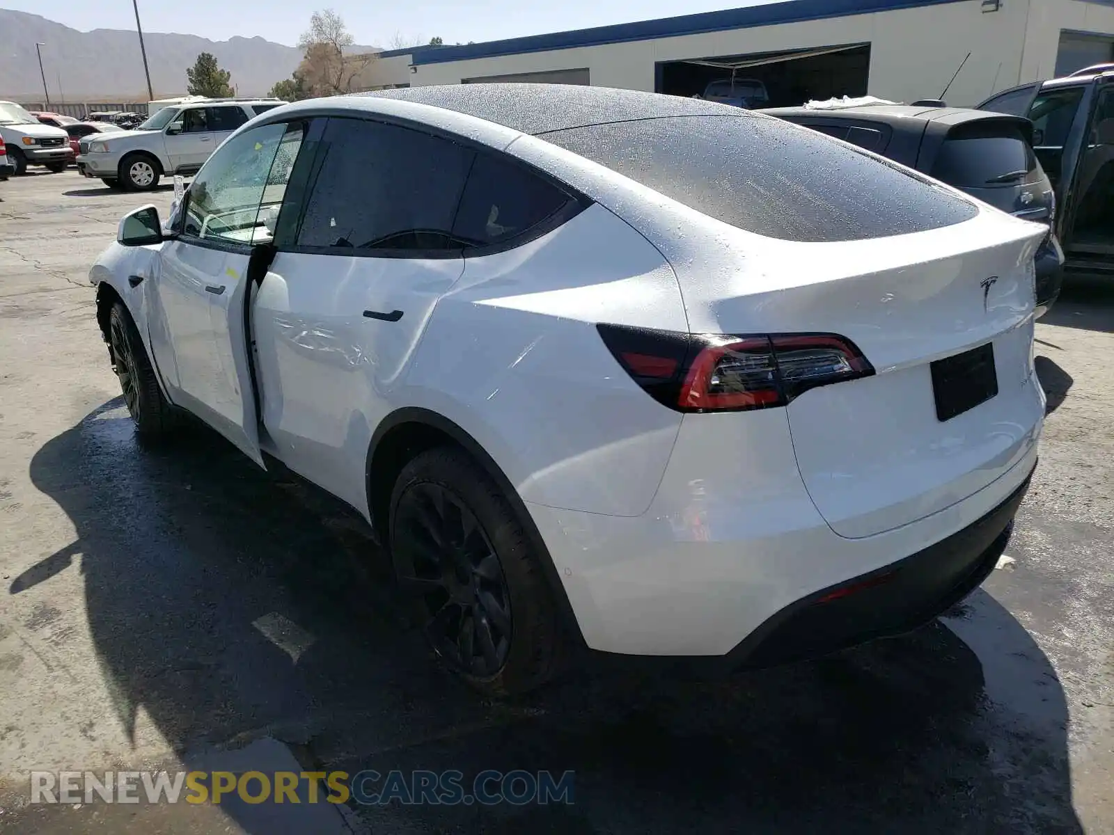 3 Photograph of a damaged car 5YJYGDEE1MF068535 TESLA MODEL Y 2021