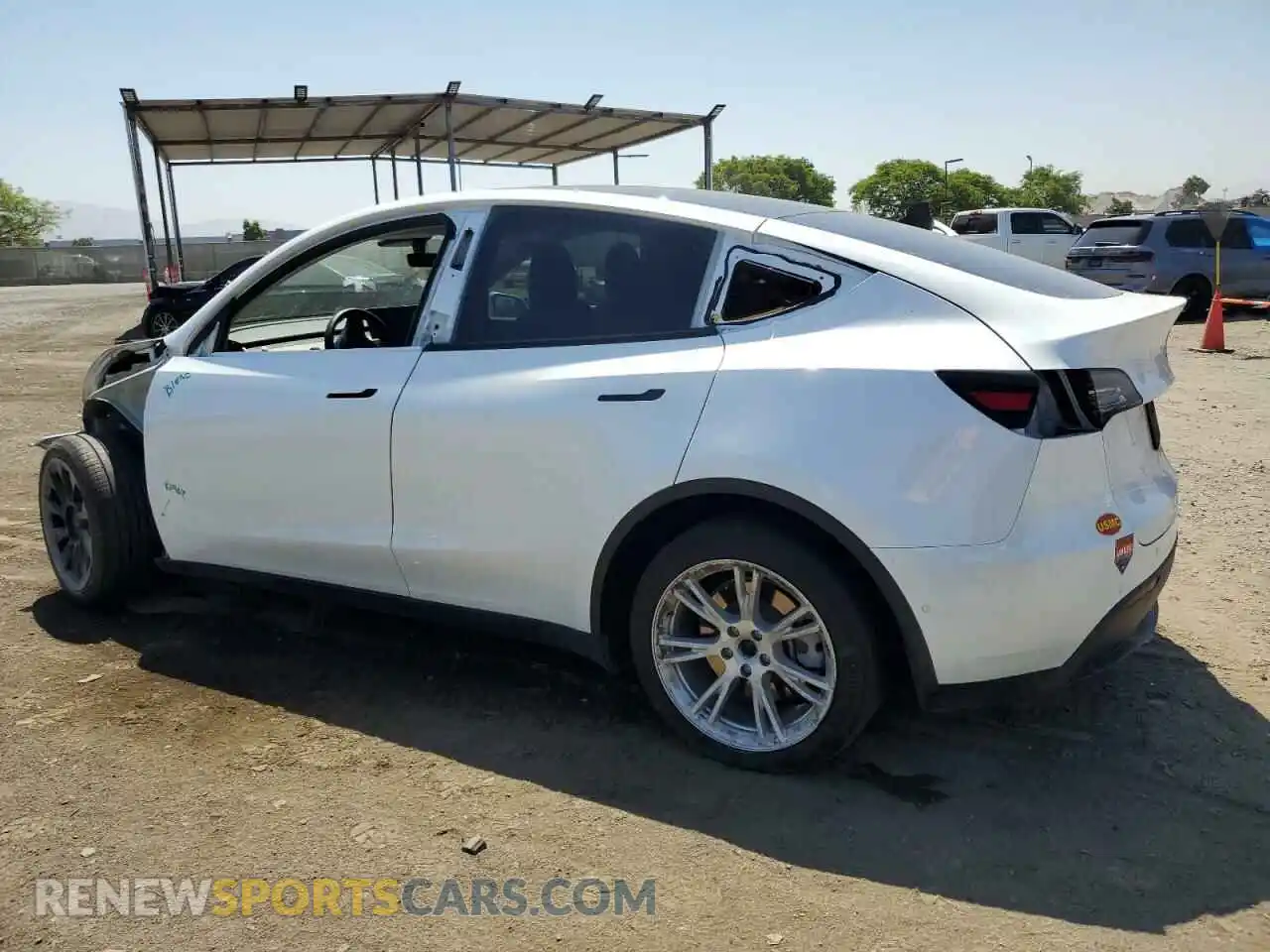 2 Photograph of a damaged car 5YJYGDEE1MF068602 TESLA MODEL Y 2021