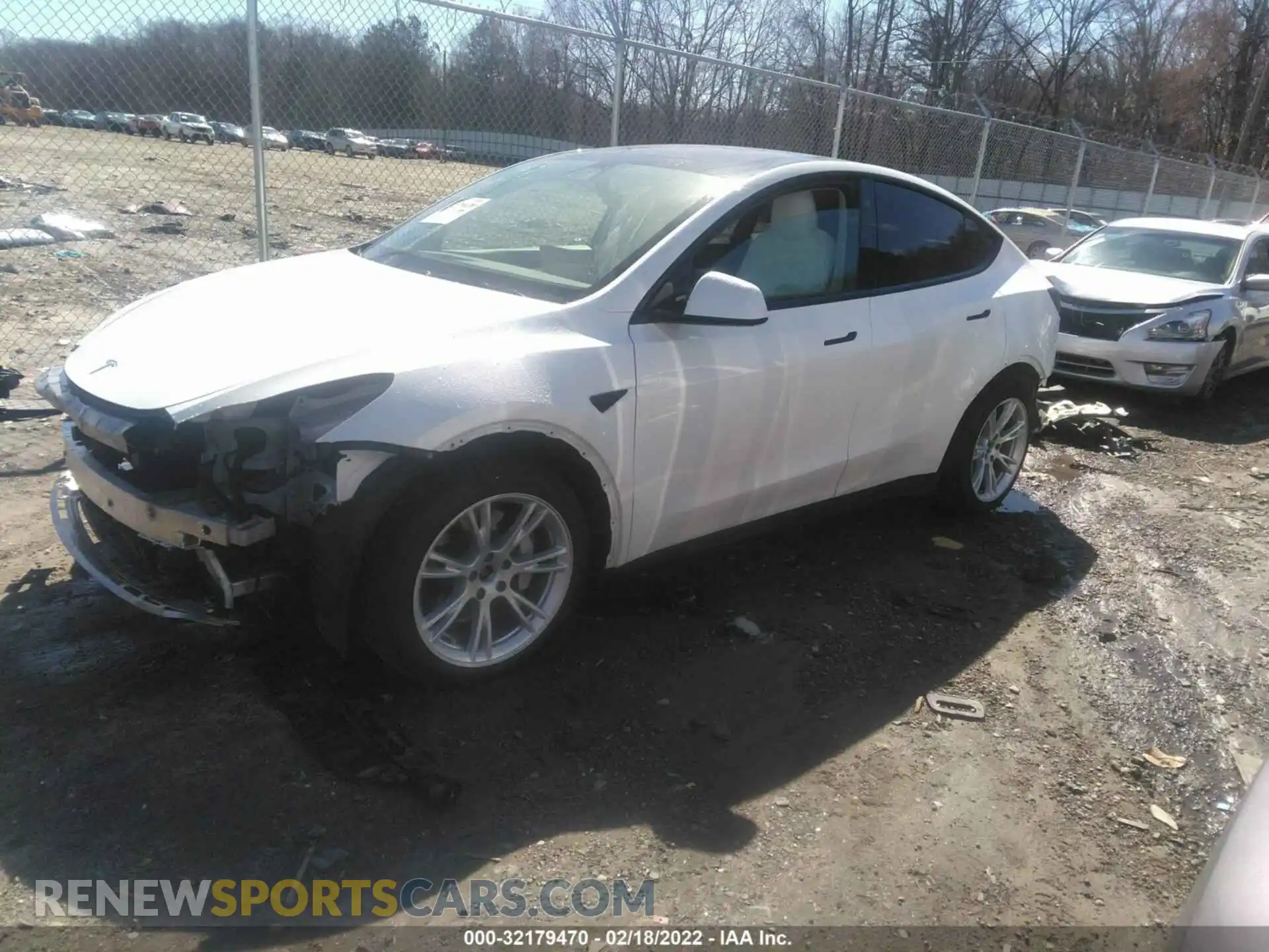 2 Photograph of a damaged car 5YJYGDEE1MF075386 TESLA MODEL Y 2021