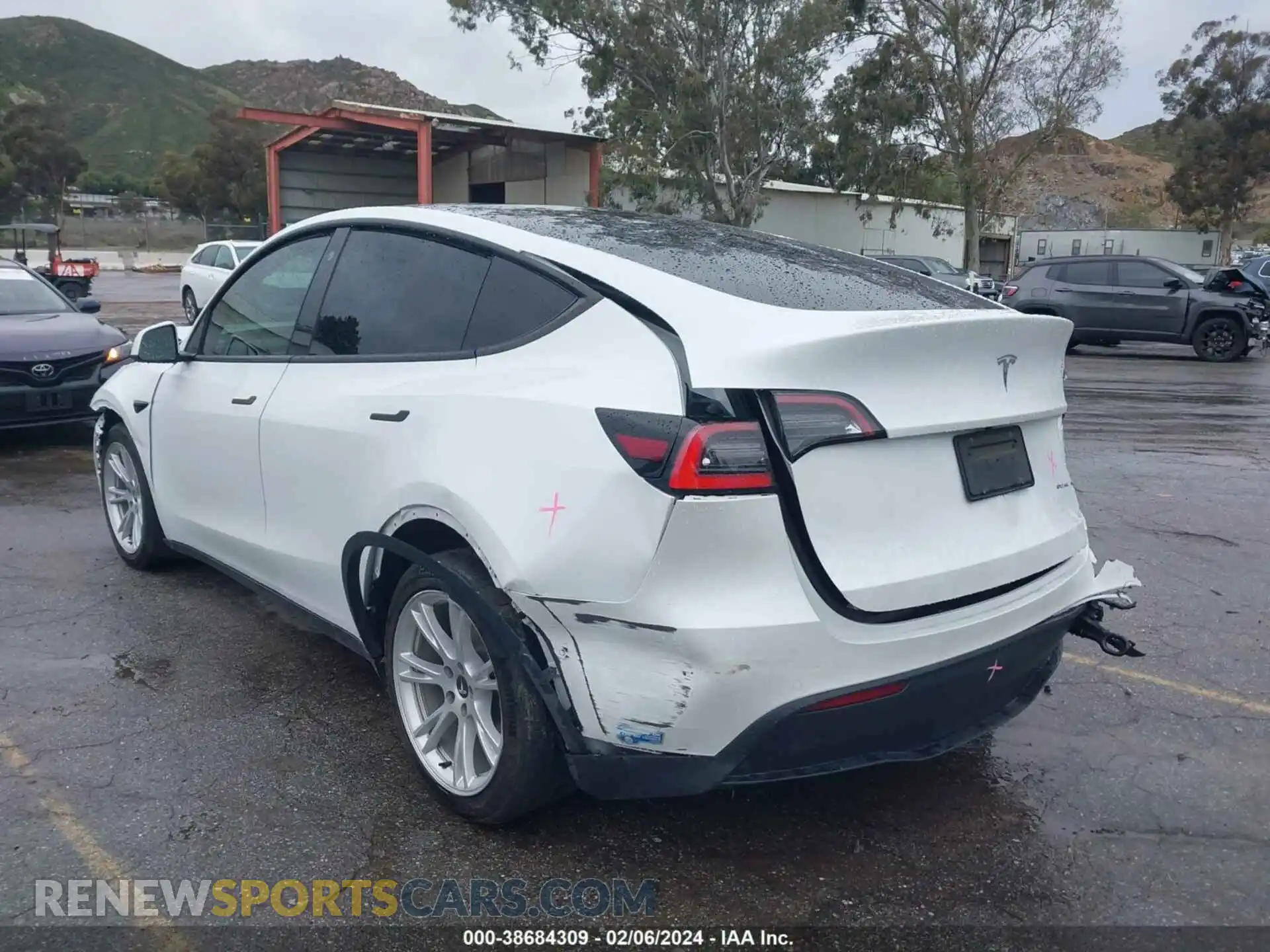 3 Фотография поврежденного автомобиля 5YJYGDEE1MF078840 TESLA MODEL Y 2021
