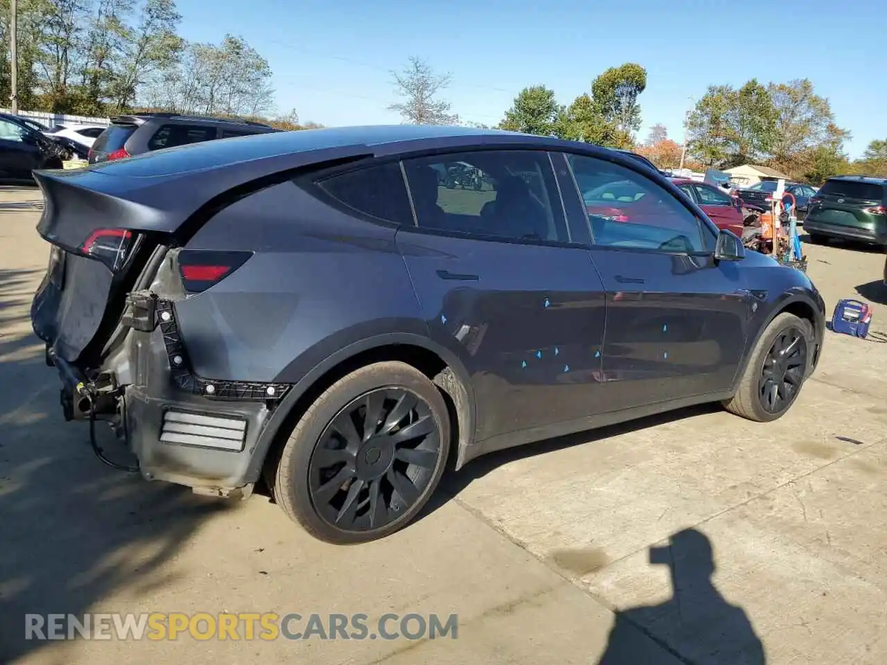 3 Photograph of a damaged car 5YJYGDEE1MF080295 TESLA MODEL Y 2021