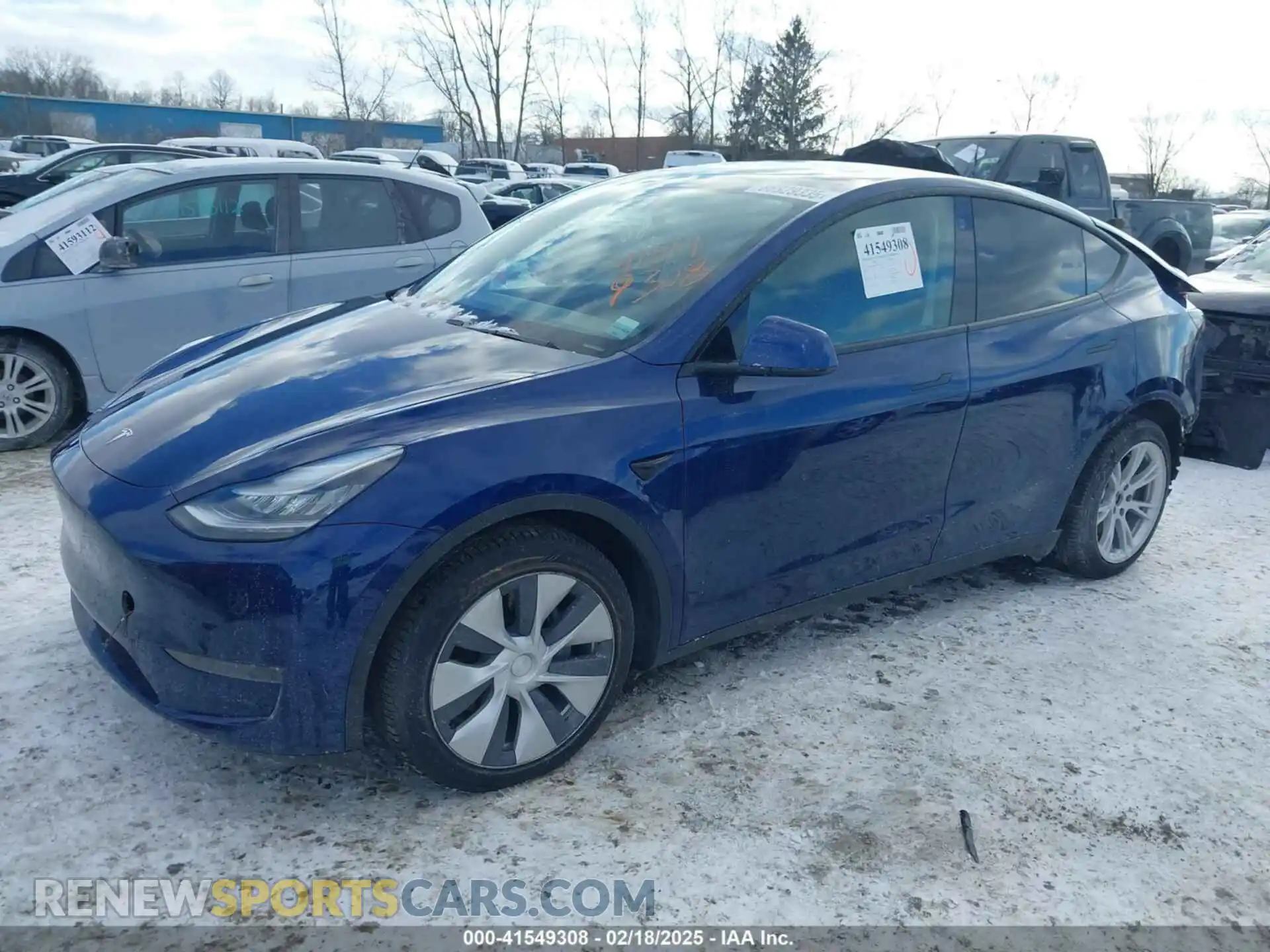 2 Photograph of a damaged car 5YJYGDEE1MF083780 TESLA MODEL Y 2021