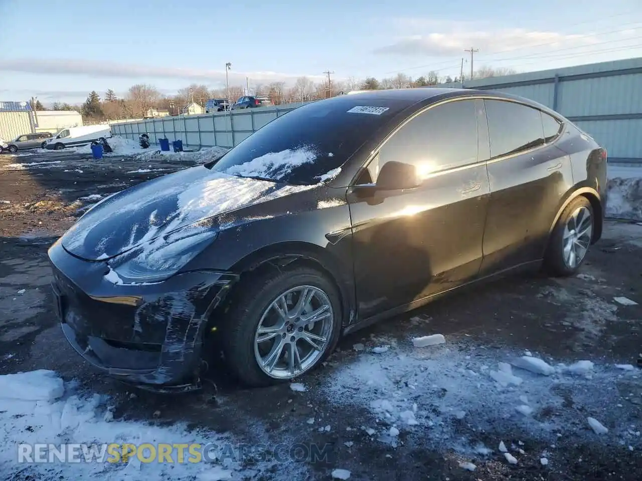 1 Photograph of a damaged car 5YJYGDEE1MF116969 TESLA MODEL Y 2021