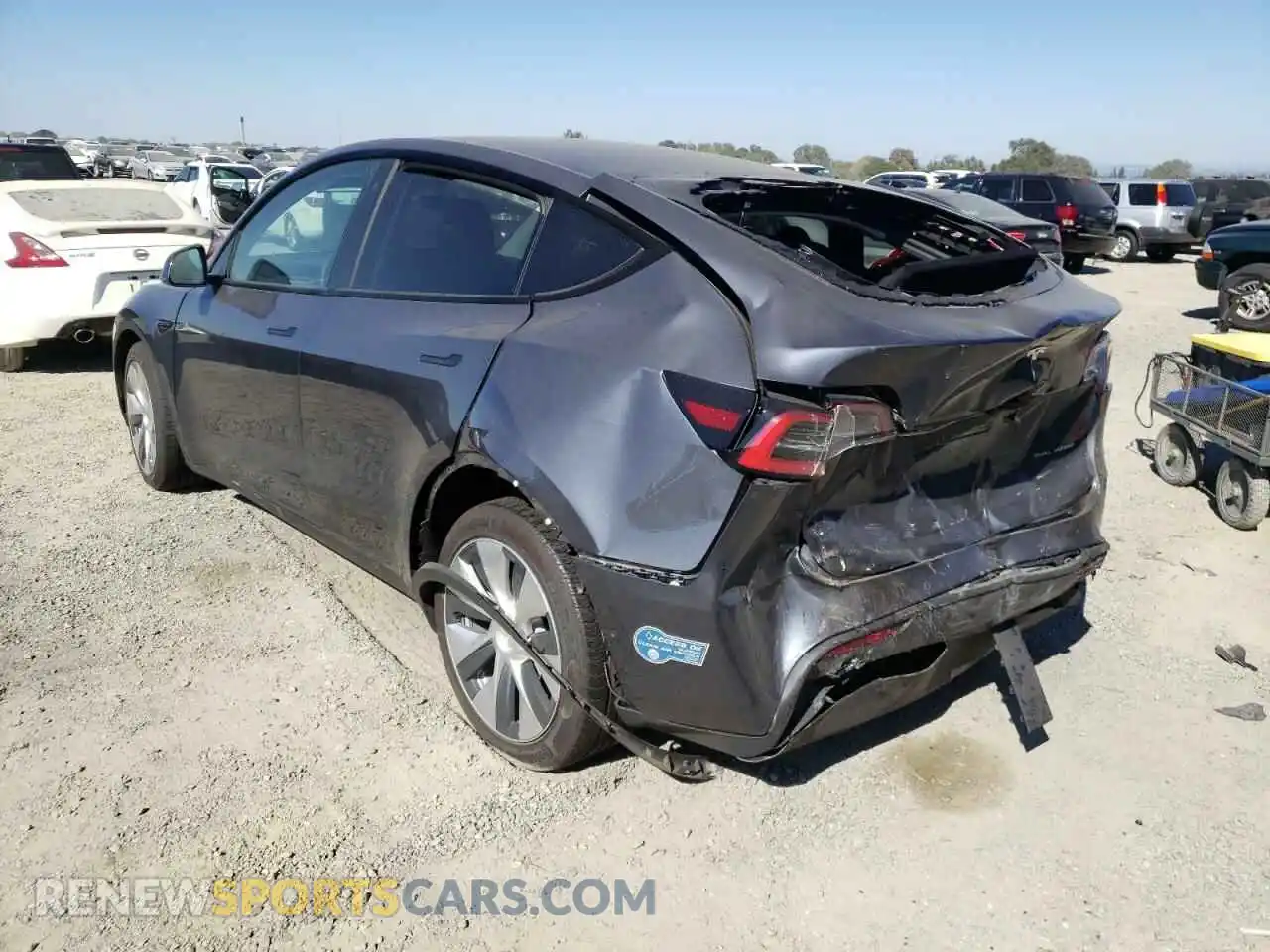 3 Photograph of a damaged car 5YJYGDEE1MF140611 TESLA MODEL Y 2021