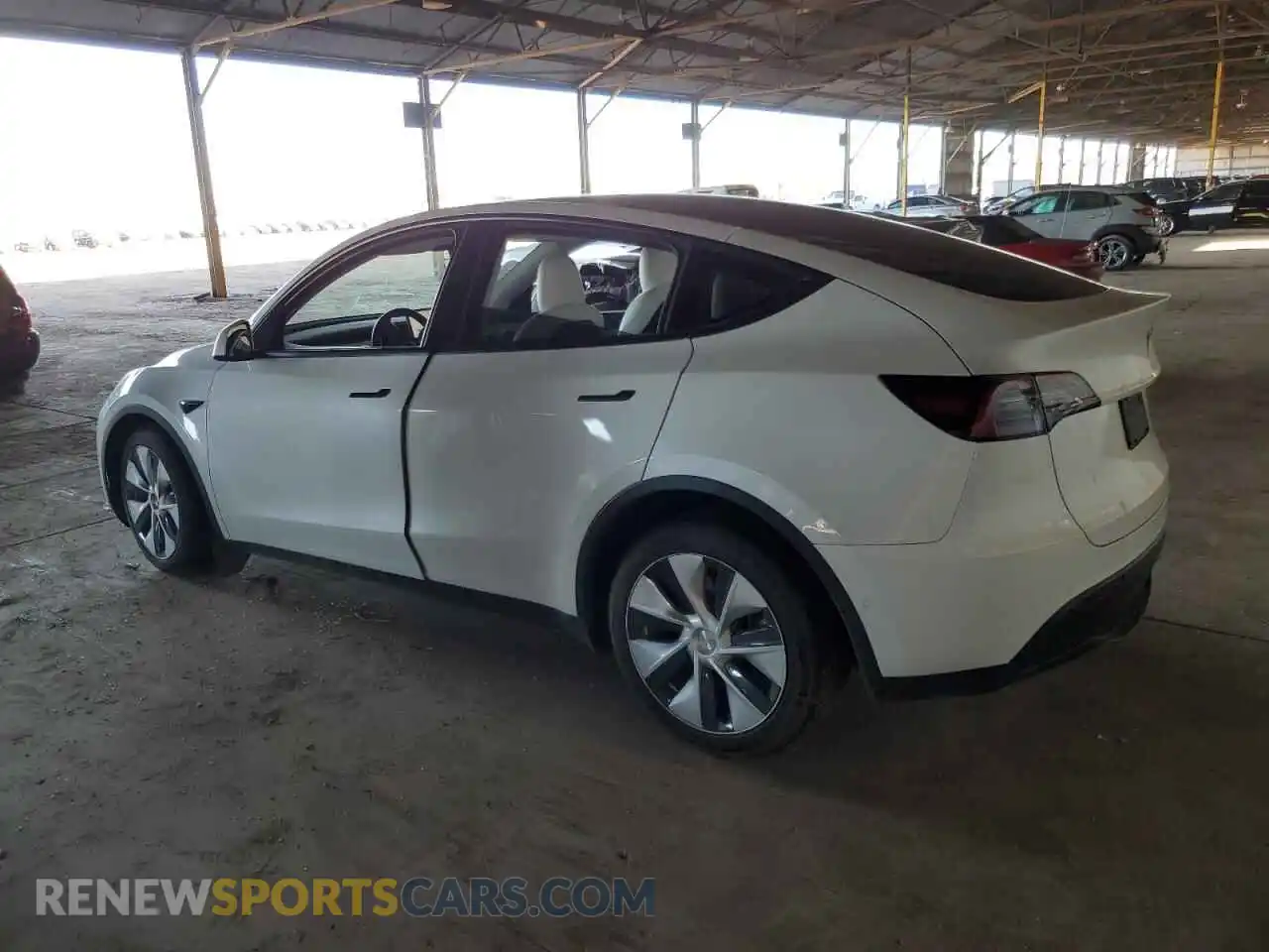 2 fotografías del automóvil dañado 5YJYGDEE1MF145162 TESLA MODEL Y 2021