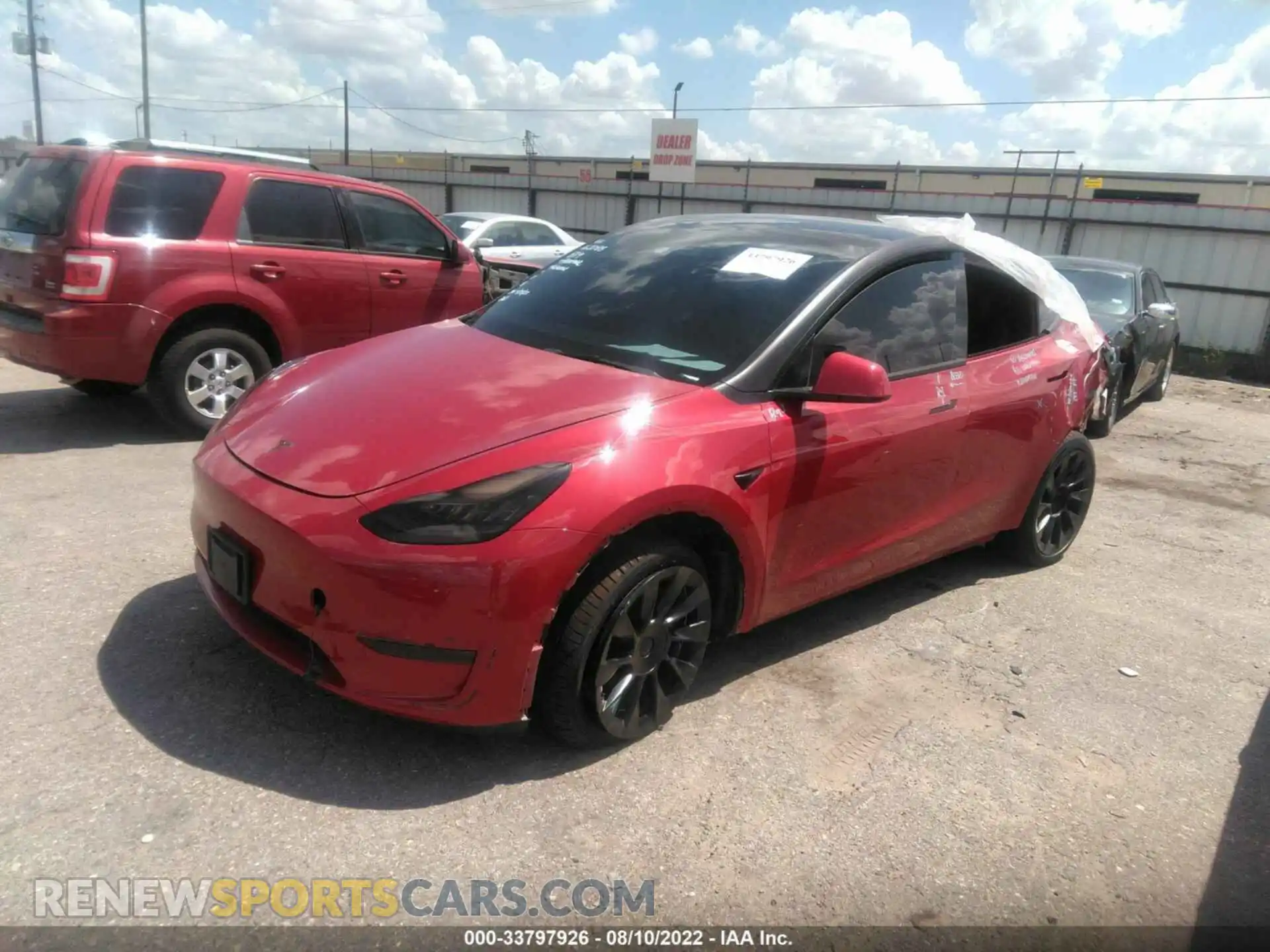 2 Photograph of a damaged car 5YJYGDEE1MF162088 TESLA MODEL Y 2021