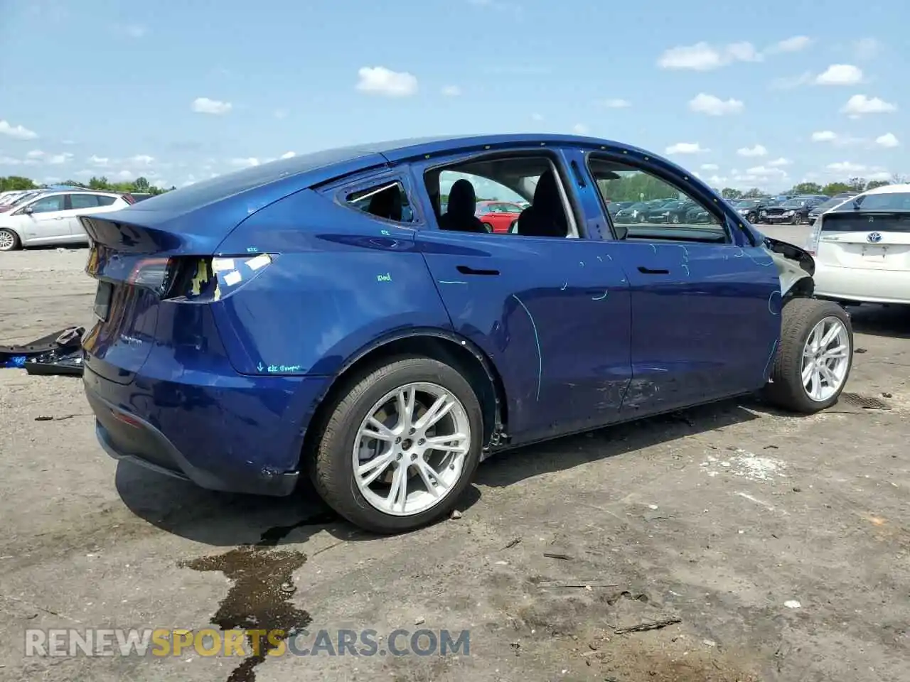 3 Photograph of a damaged car 5YJYGDEE1MF174810 TESLA MODEL Y 2021