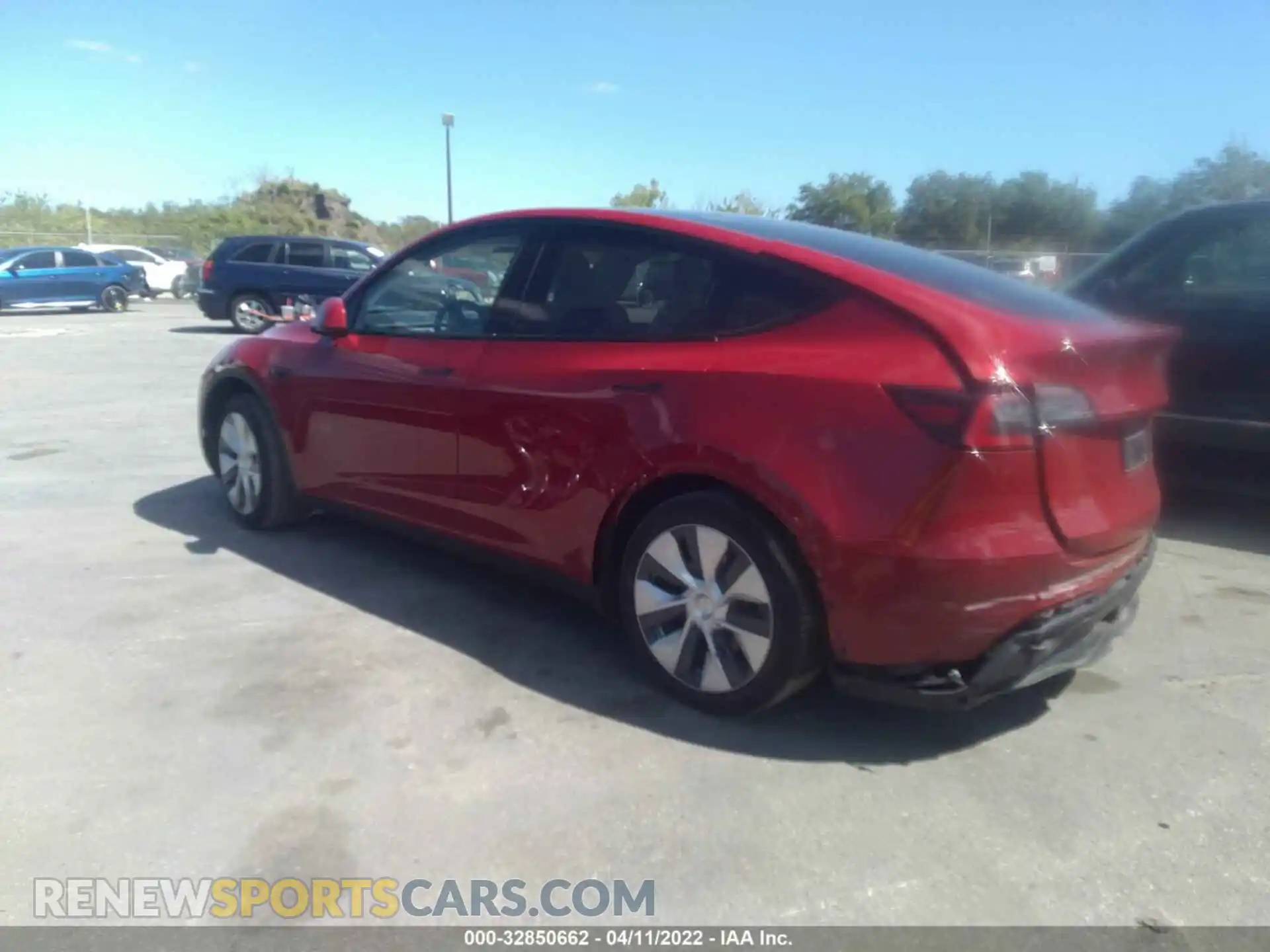 3 Фотография поврежденного автомобиля 5YJYGDEE1MF186777 TESLA MODEL Y 2021