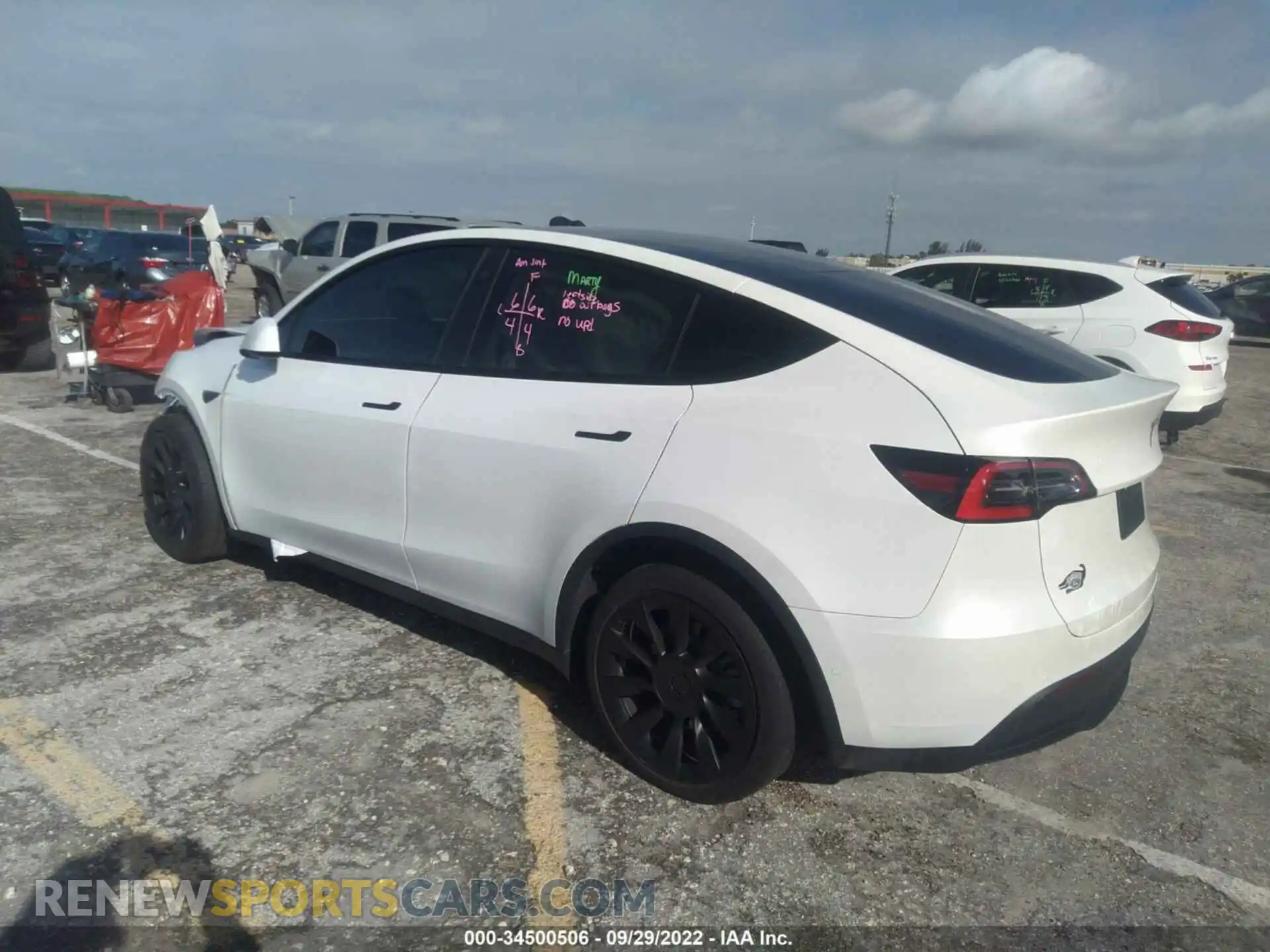 3 Photograph of a damaged car 5YJYGDEE1MF187041 TESLA MODEL Y 2021