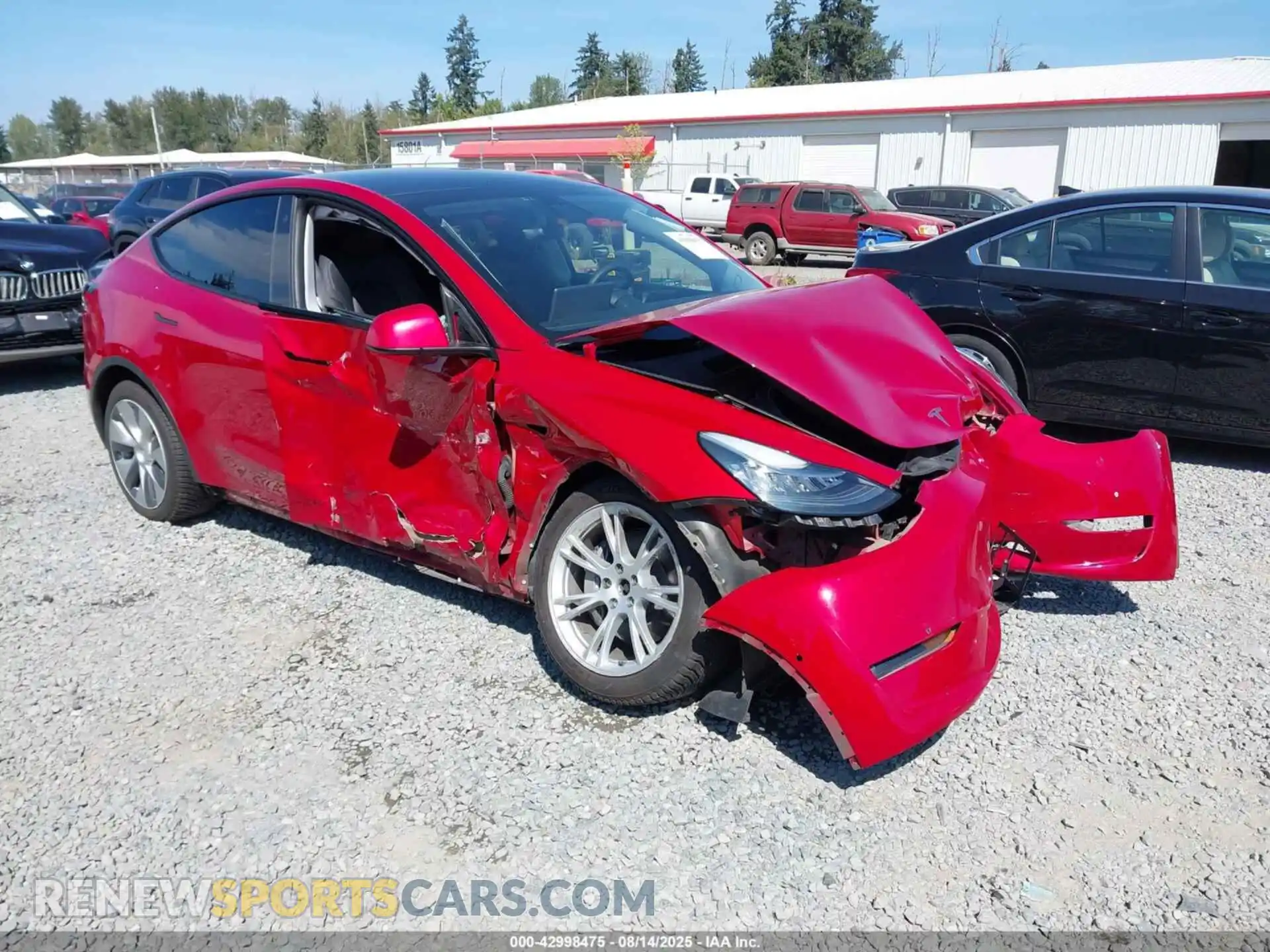 1 Photograph of a damaged car 5YJYGDEE1MF196290 TESLA MODEL Y 2021