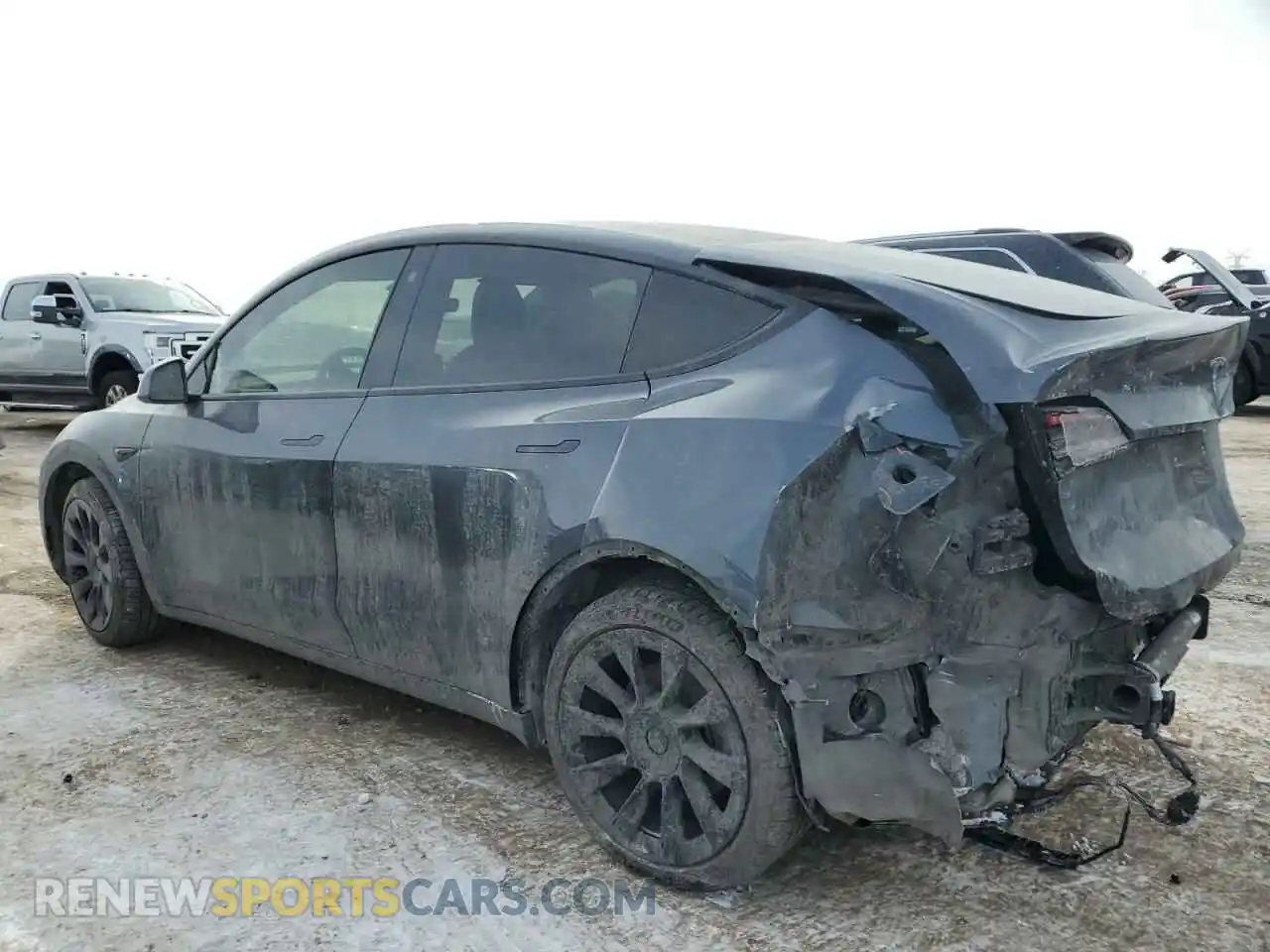 2 Photograph of a damaged car 5YJYGDEE1MF203738 TESLA MODEL Y 2021