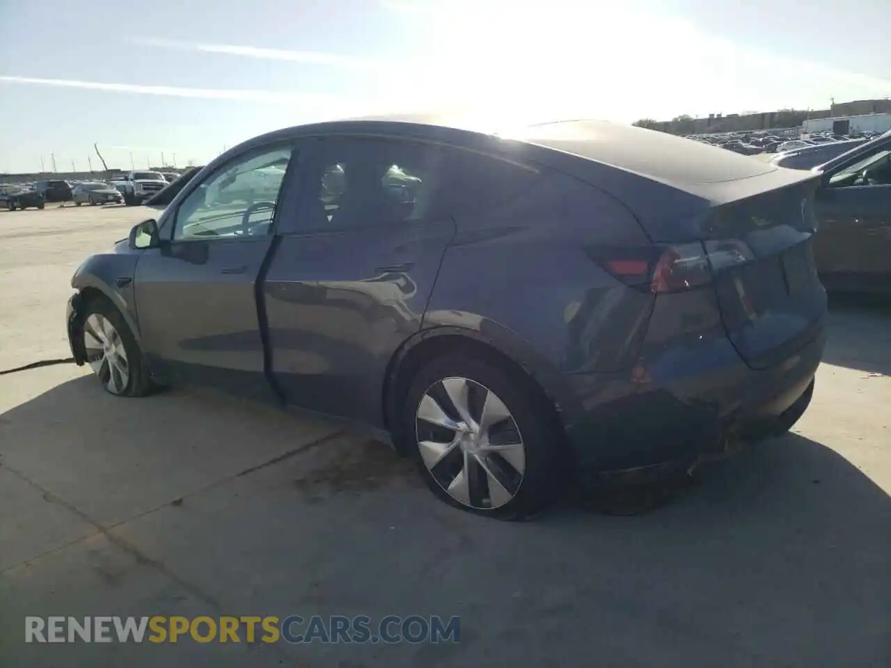 2 Photograph of a damaged car 5YJYGDEE1MF210138 TESLA MODEL Y 2021