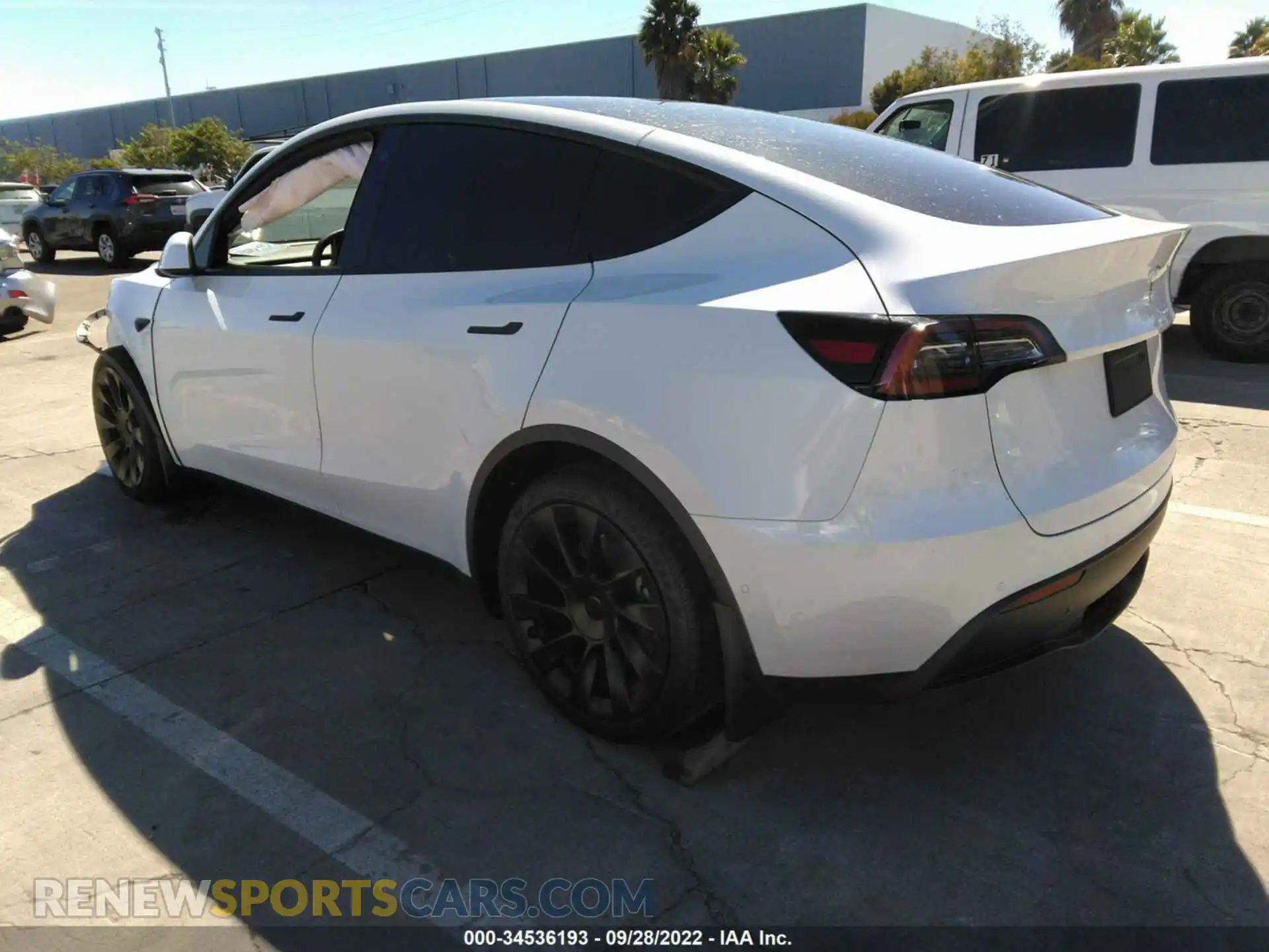 3 Фотография поврежденного автомобиля 5YJYGDEE1MF231961 TESLA MODEL Y 2021
