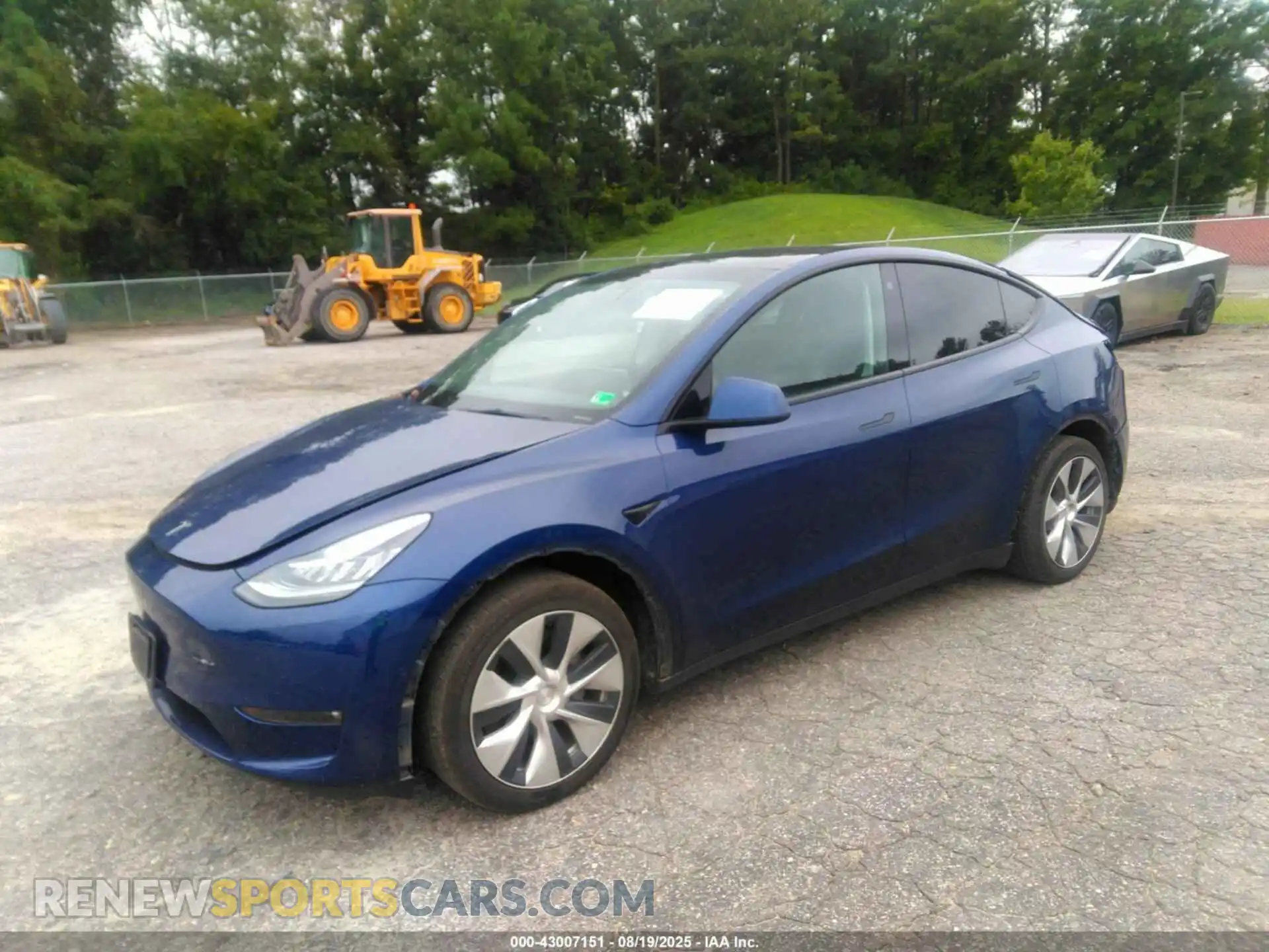 2 Photograph of a damaged car 5YJYGDEE1MF243267 TESLA MODEL Y 2021