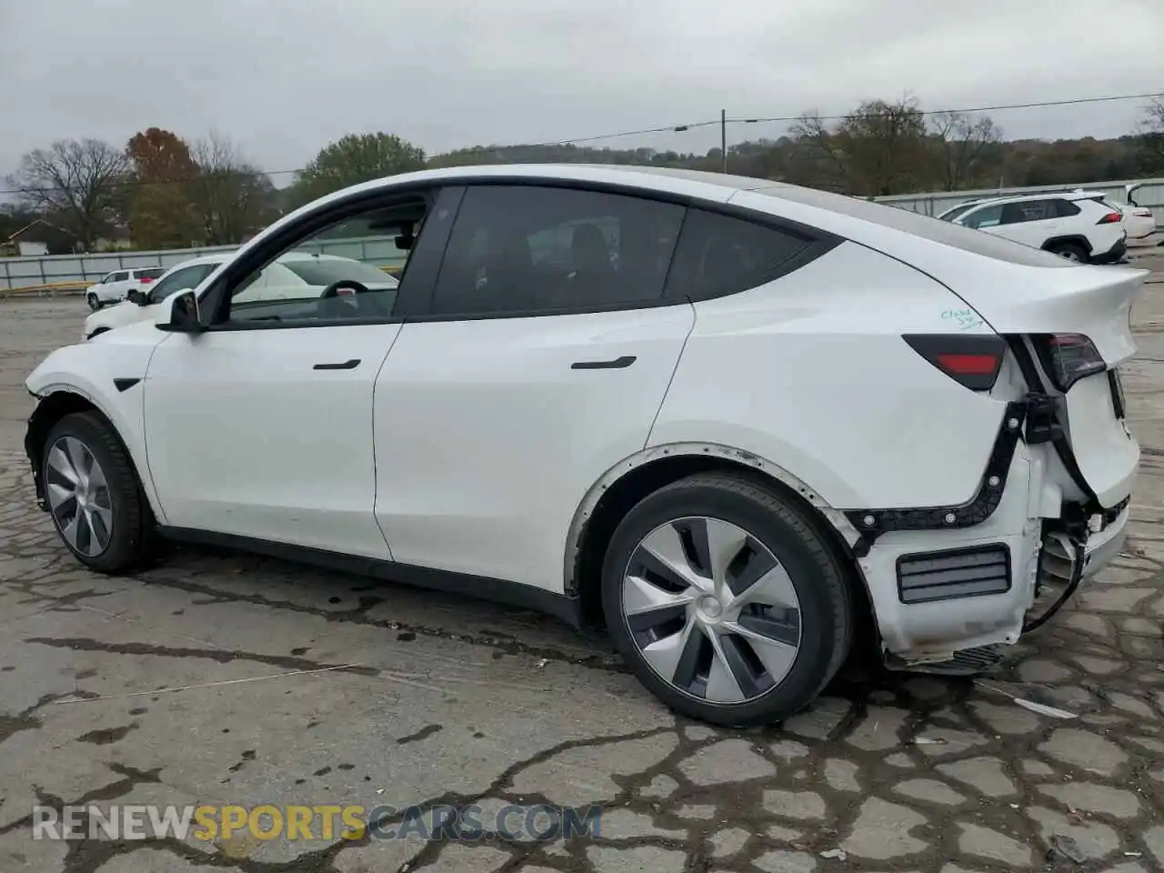 2 Photograph of a damaged car 5YJYGDEE1MF245536 TESLA MODEL Y 2021