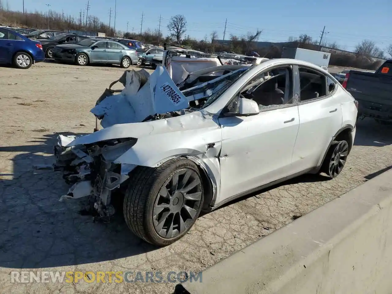 1 Photograph of a damaged car 5YJYGDEE1MF253992 TESLA MODEL Y 2021