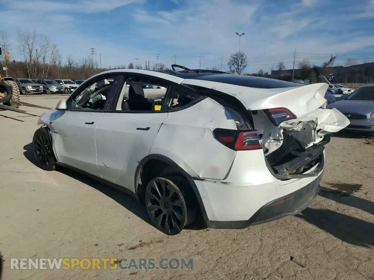 2 Photograph of a damaged car 5YJYGDEE1MF253992 TESLA MODEL Y 2021