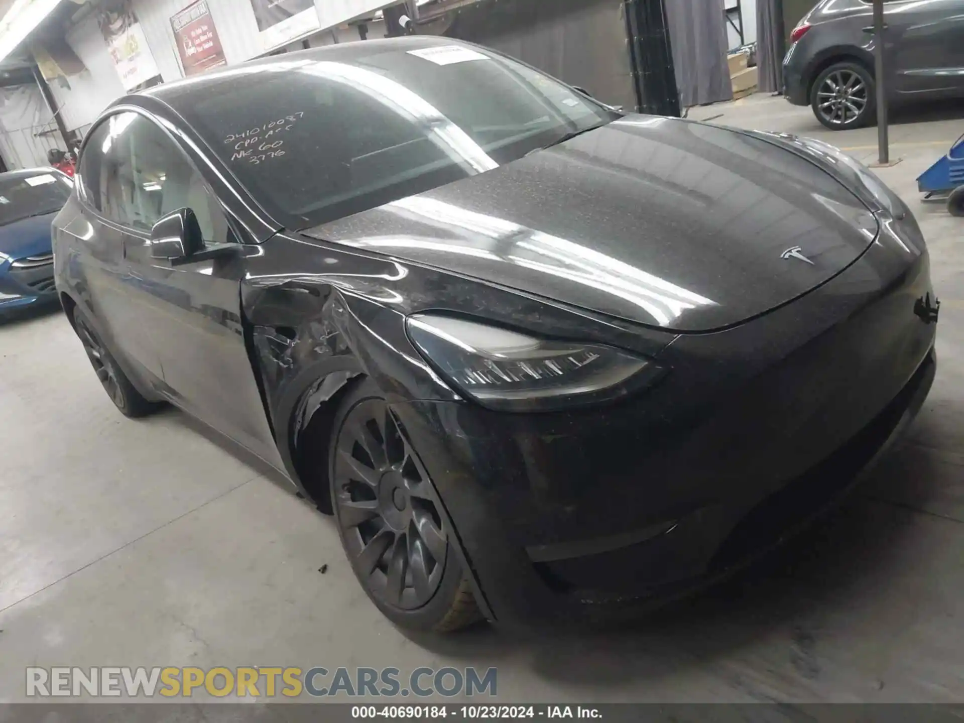 1 Photograph of a damaged car 5YJYGDEE1MF263776 TESLA MODEL Y 2021