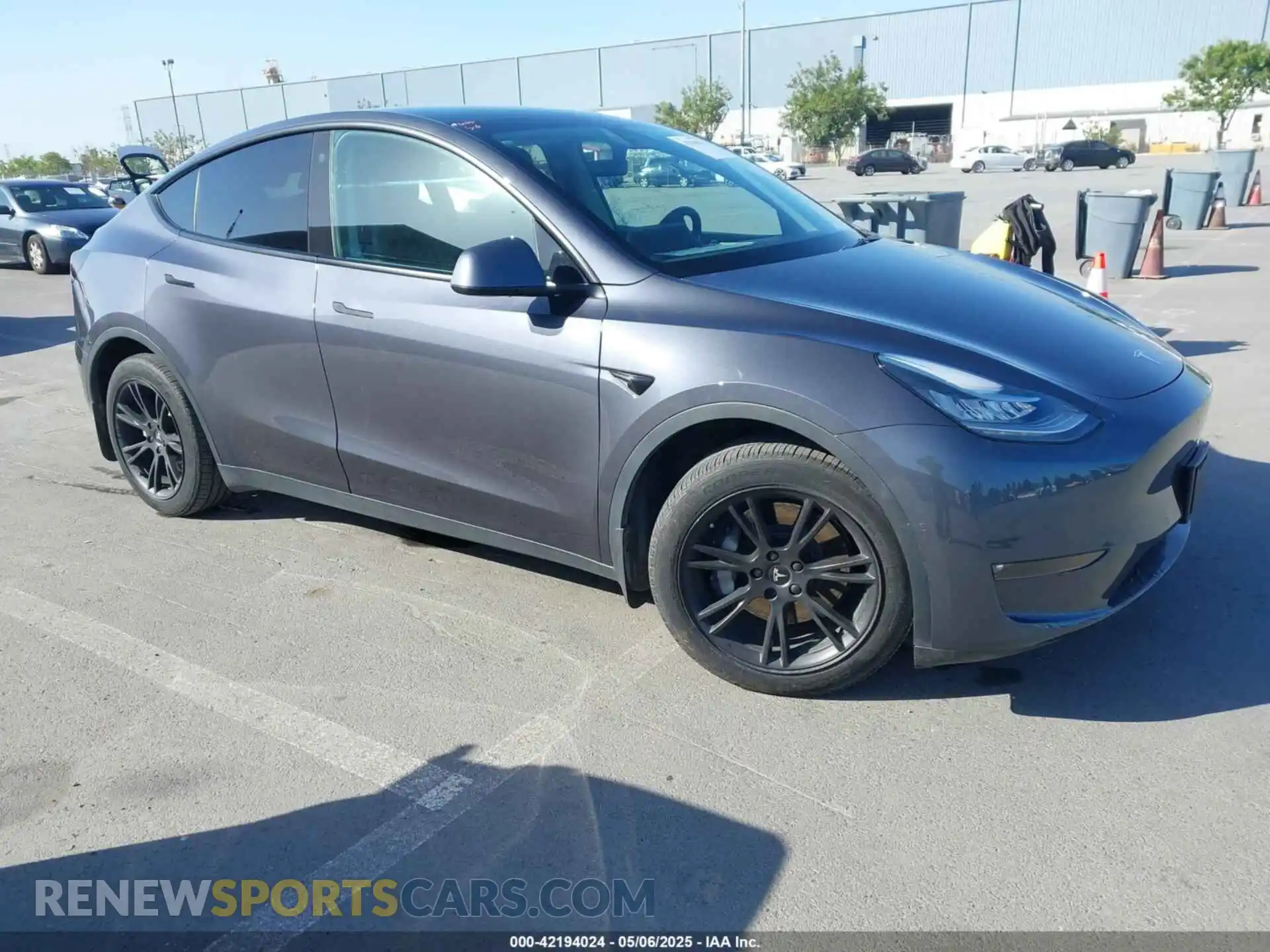 1 Photograph of a damaged car 5YJYGDEE1MF273420 TESLA MODEL Y 2021