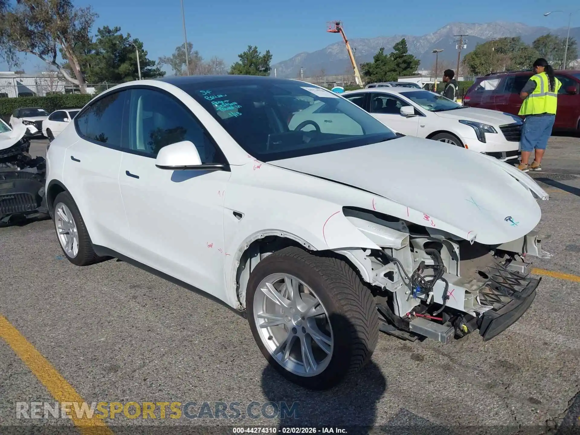 1 Photograph of a damaged car 5YJYGDEE1MF303693 TESLA MODEL Y 2021