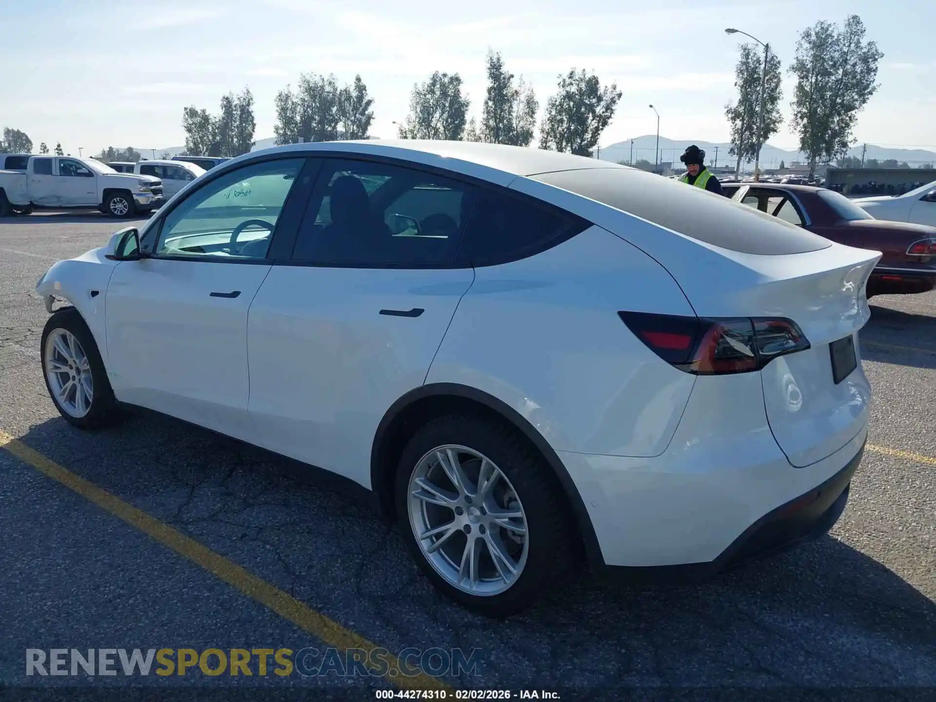 3 Photograph of a damaged car 5YJYGDEE1MF303693 TESLA MODEL Y 2021