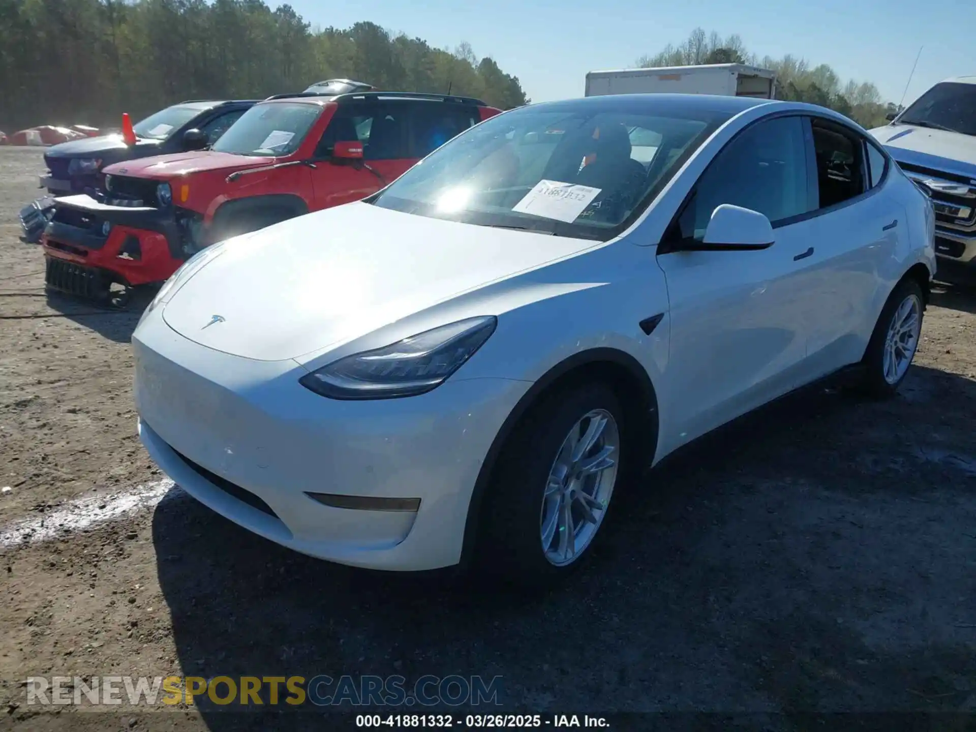 2 Photograph of a damaged car 5YJYGDEE2MF065434 TESLA MODEL Y 2021