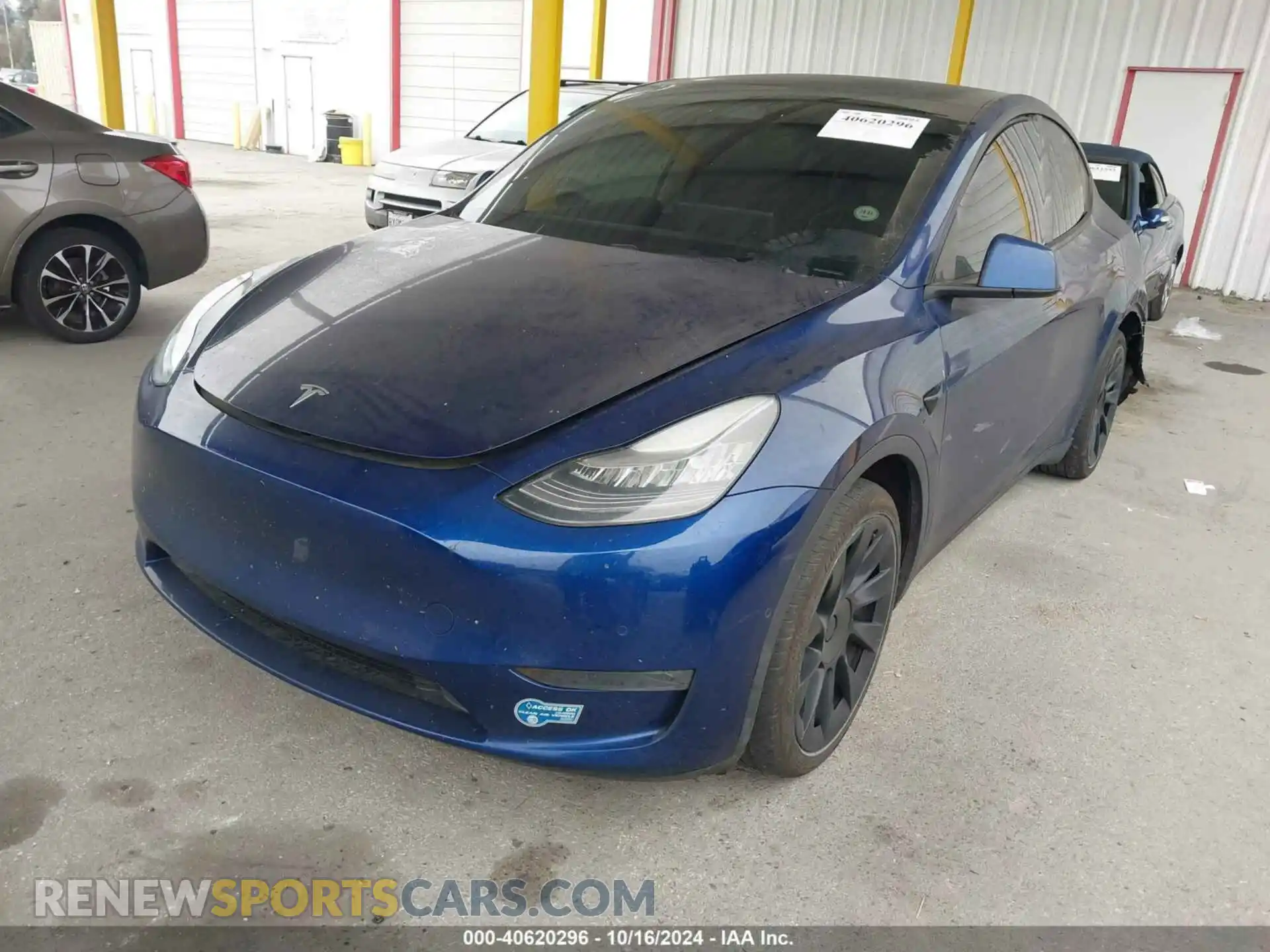 2 Photograph of a damaged car 5YJYGDEE2MF070732 TESLA MODEL Y 2021