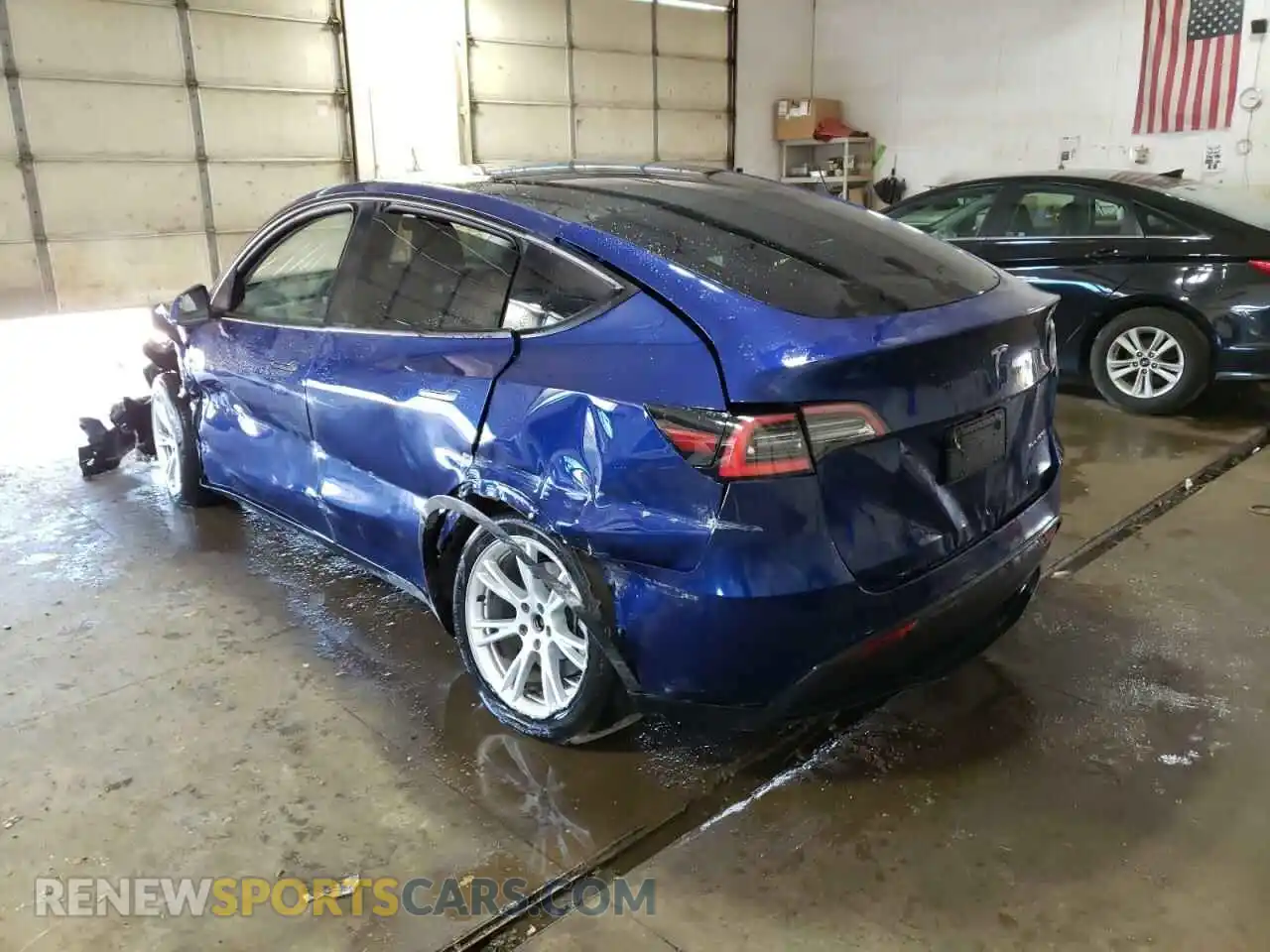 3 Photograph of a damaged car 5YJYGDEE2MF074666 TESLA MODEL Y 2021