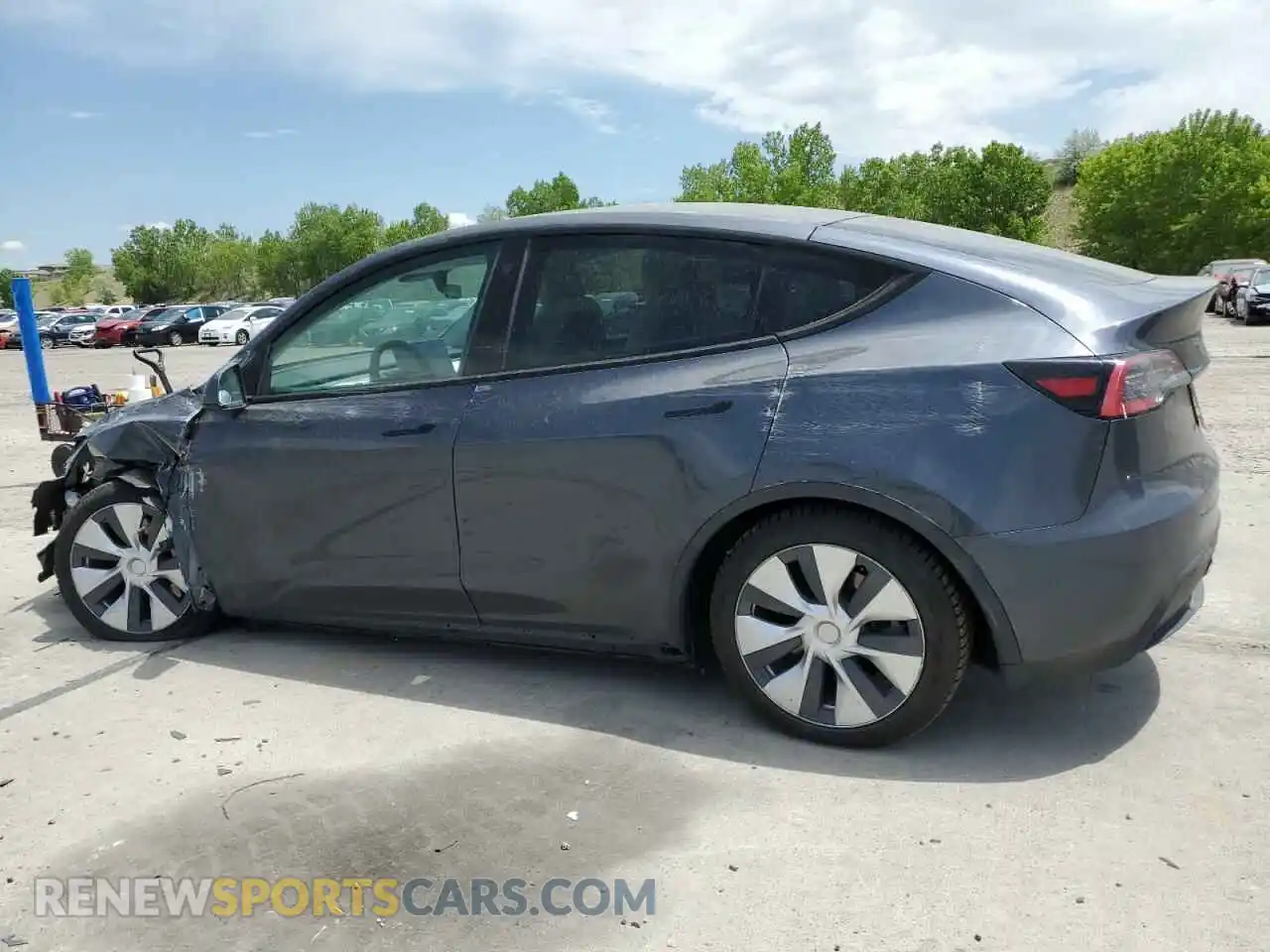 2 Photograph of a damaged car 5YJYGDEE2MF075932 TESLA MODEL Y 2021
