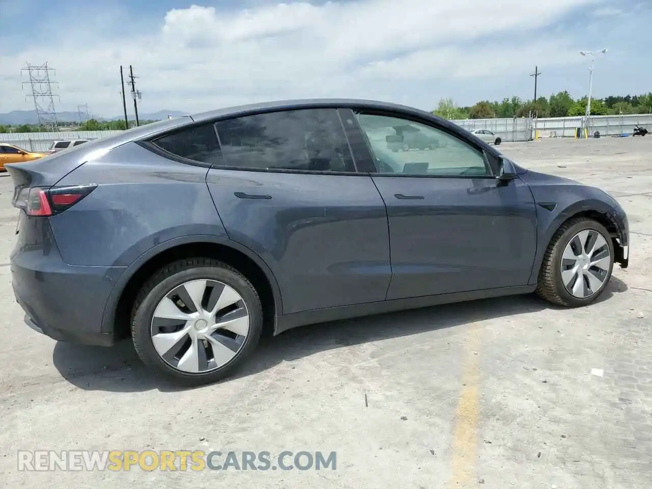 3 Photograph of a damaged car 5YJYGDEE2MF075932 TESLA MODEL Y 2021