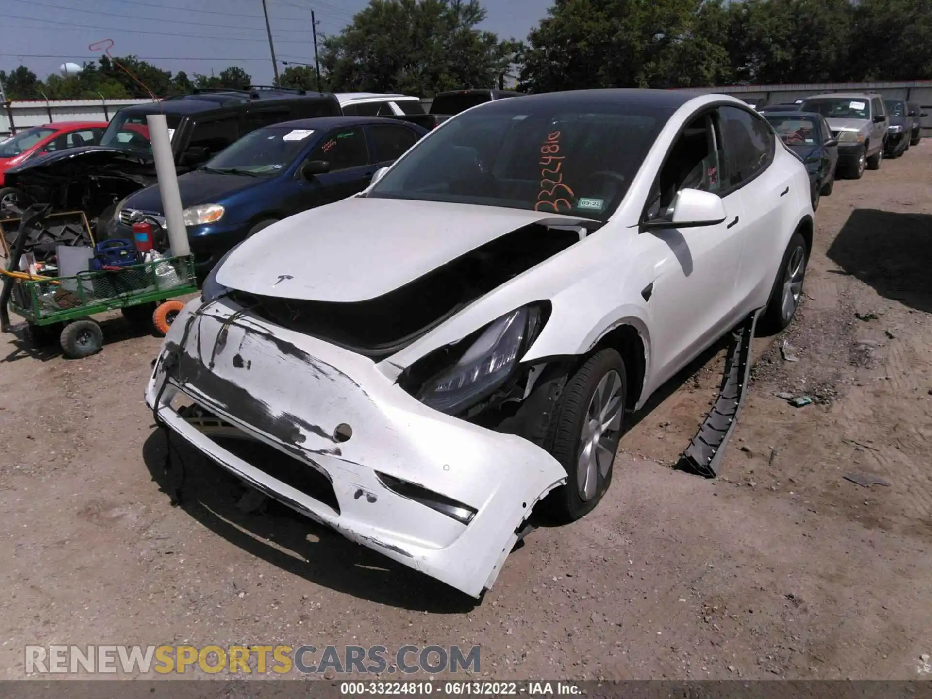 2 Photograph of a damaged car 5YJYGDEE2MF083397 TESLA MODEL Y 2021