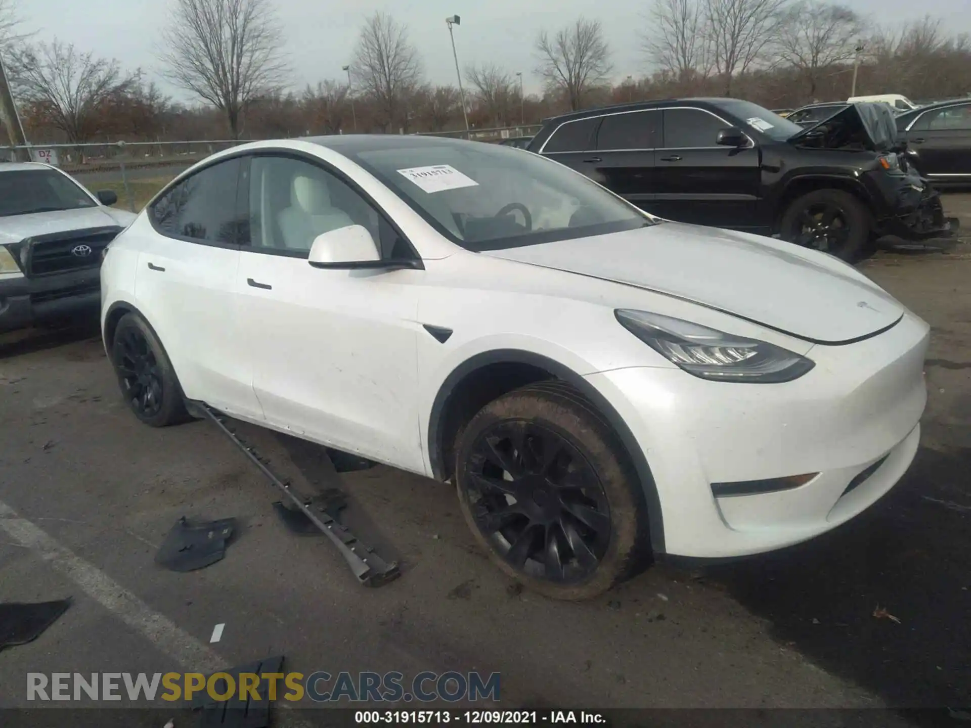 1 Photograph of a damaged car 5YJYGDEE2MF089880 TESLA MODEL Y 2021
