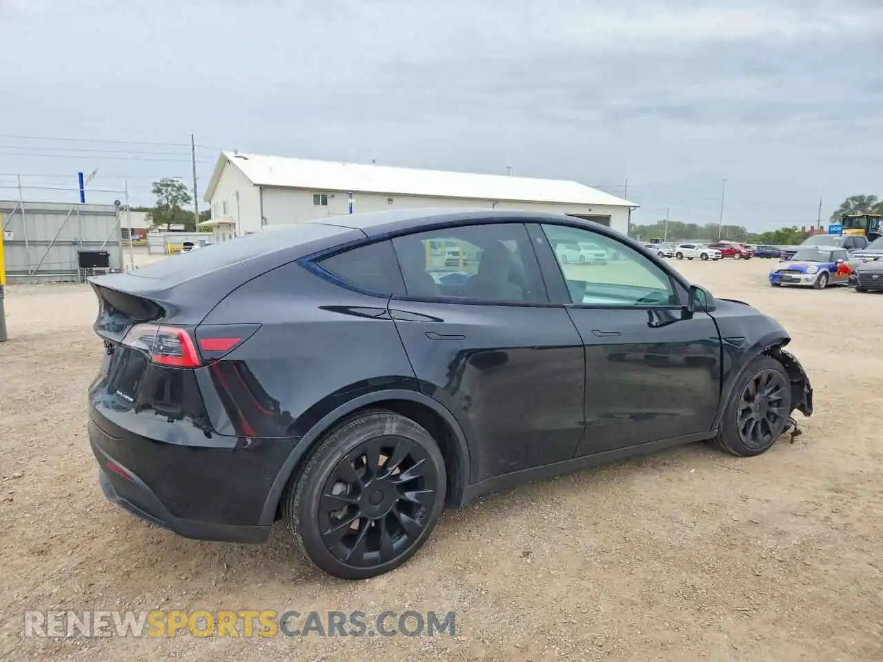 3 Photograph of a damaged car 5YJYGDEE2MF124093 TESLA MODEL Y 2021