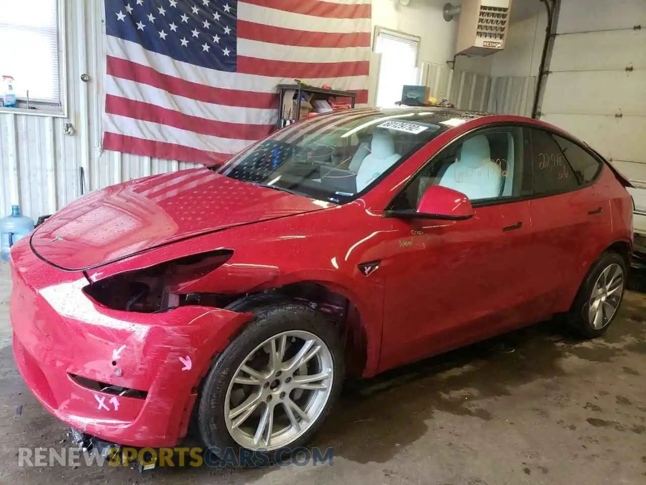 2 Photograph of a damaged car 5YJYGDEE2MF130685 TESLA MODEL Y 2021