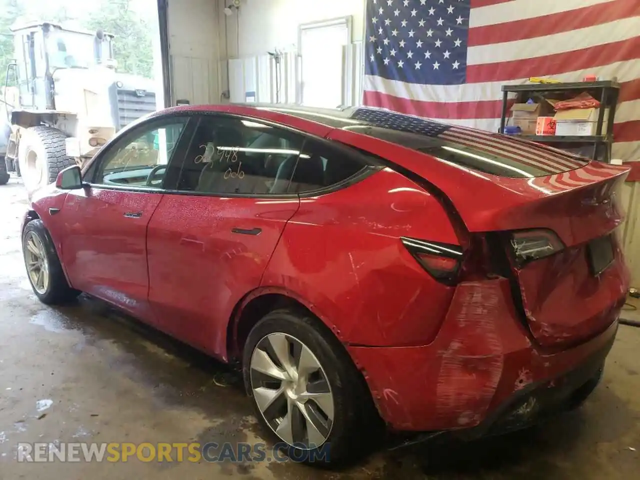 3 Photograph of a damaged car 5YJYGDEE2MF130685 TESLA MODEL Y 2021