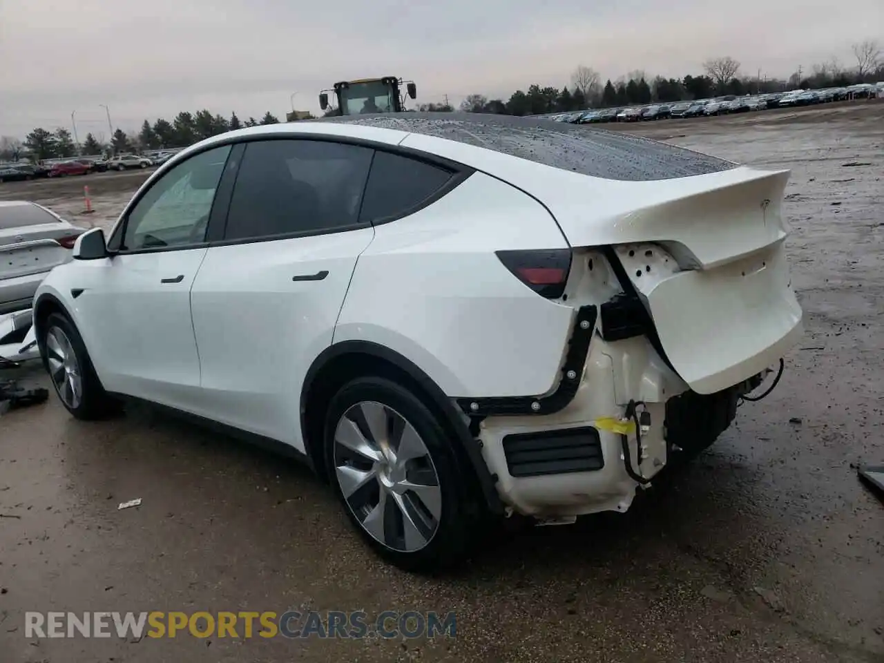 2 Photograph of a damaged car 5YJYGDEE2MF131559 TESLA MODEL Y 2021