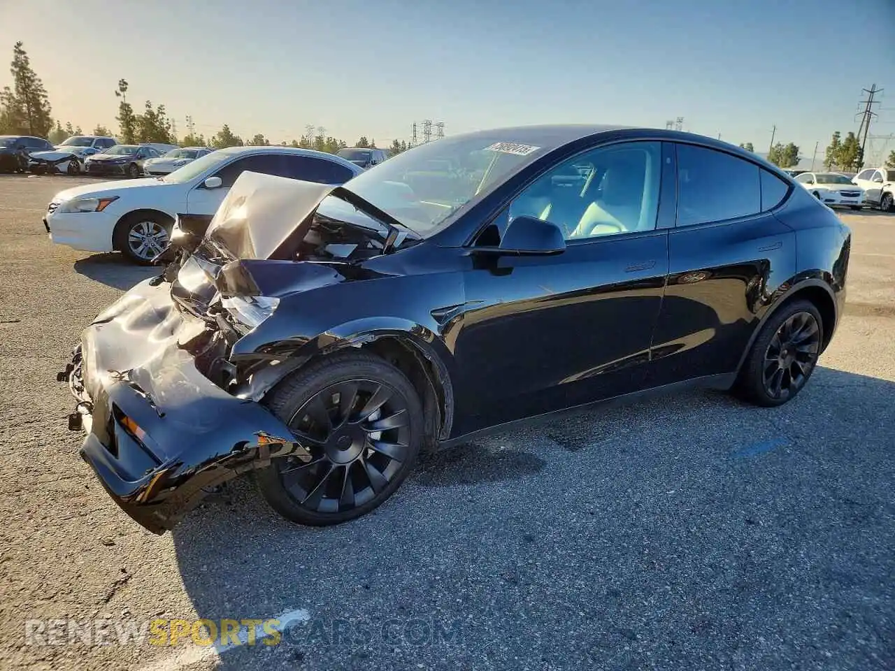 1 Photograph of a damaged car 5YJYGDEE2MF138897 TESLA MODEL Y 2021