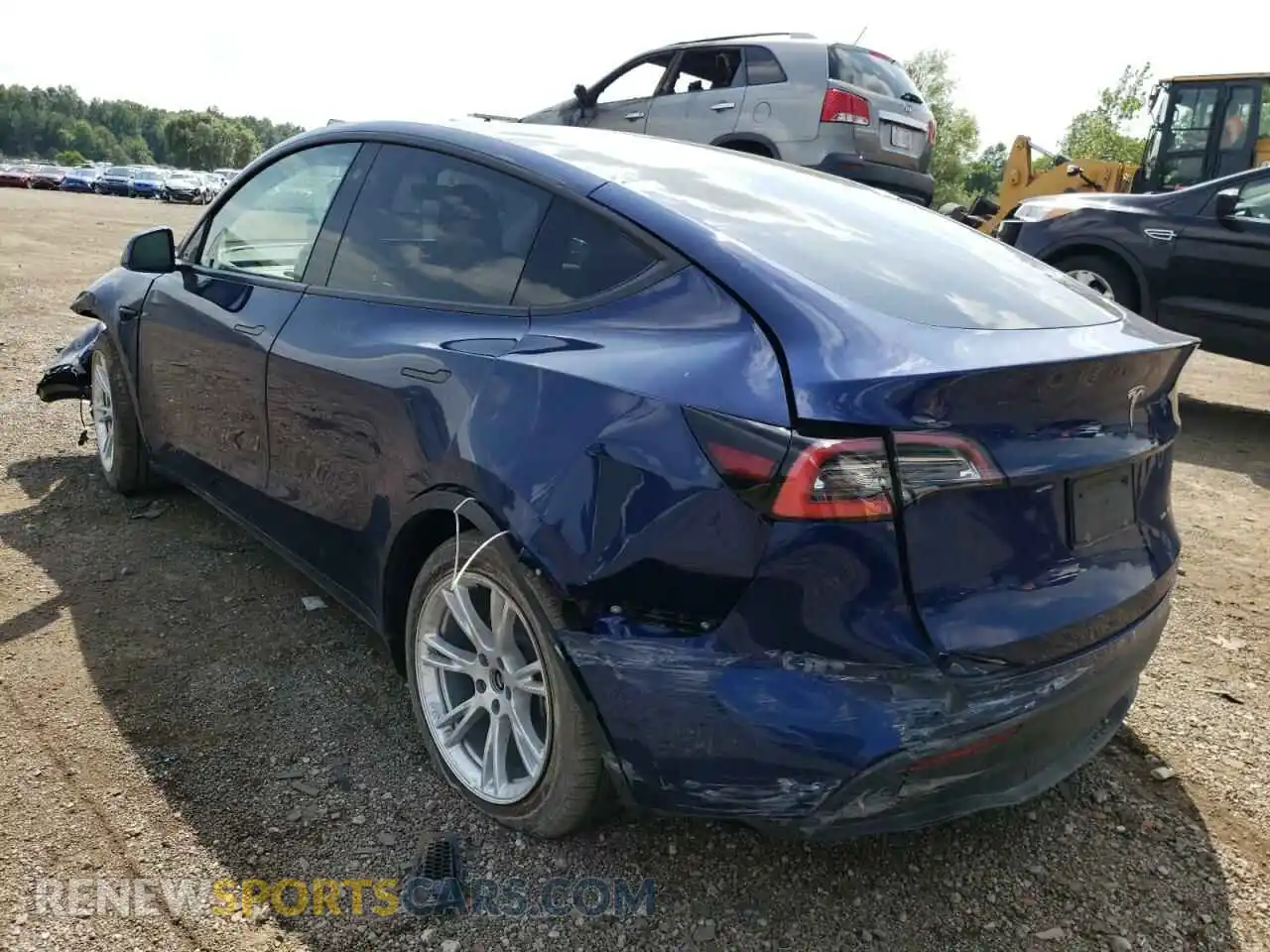 3 Photograph of a damaged car 5YJYGDEE2MF140813 TESLA MODEL Y 2021