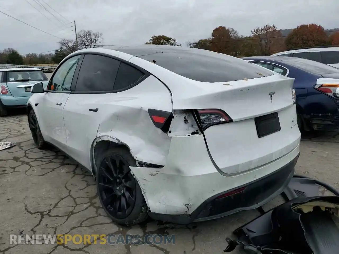 3 Photograph of a damaged car 5YJYGDEE2MF144425 TESLA MODEL Y 2021
