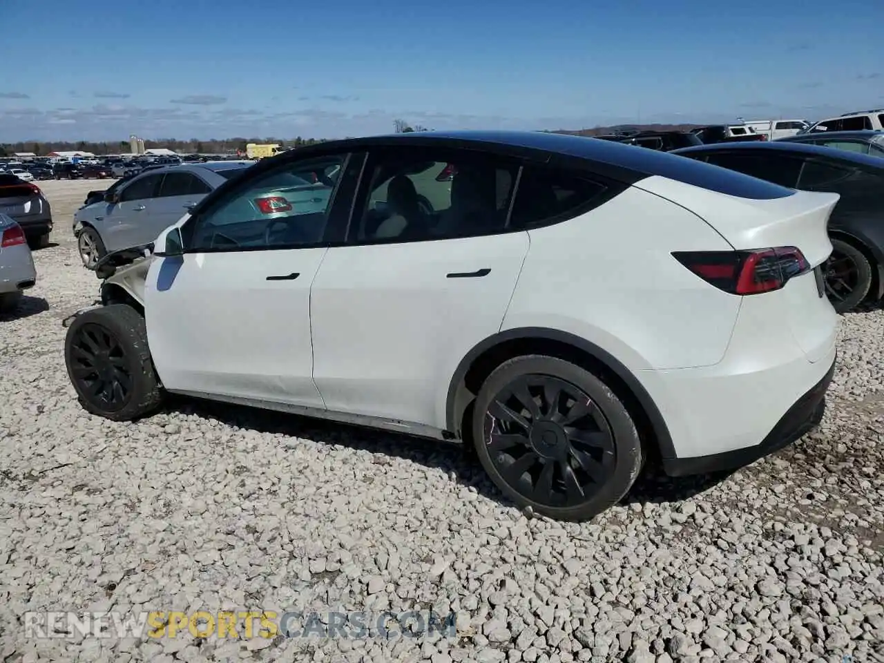 2 Photograph of a damaged car 5YJYGDEE2MF161905 TESLA MODEL Y 2021