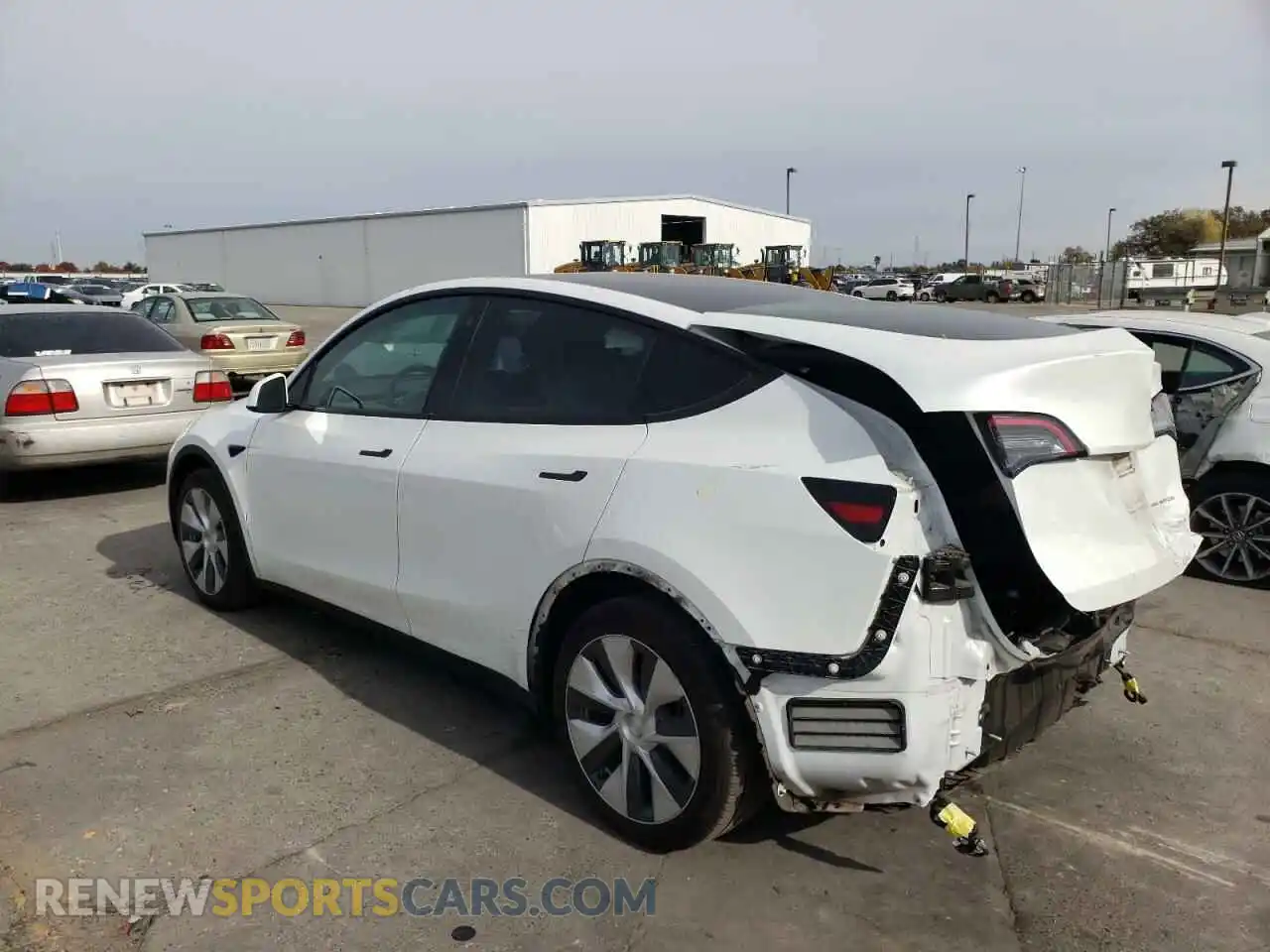 2 Photograph of a damaged car 5YJYGDEE2MF198937 TESLA MODEL Y 2021
