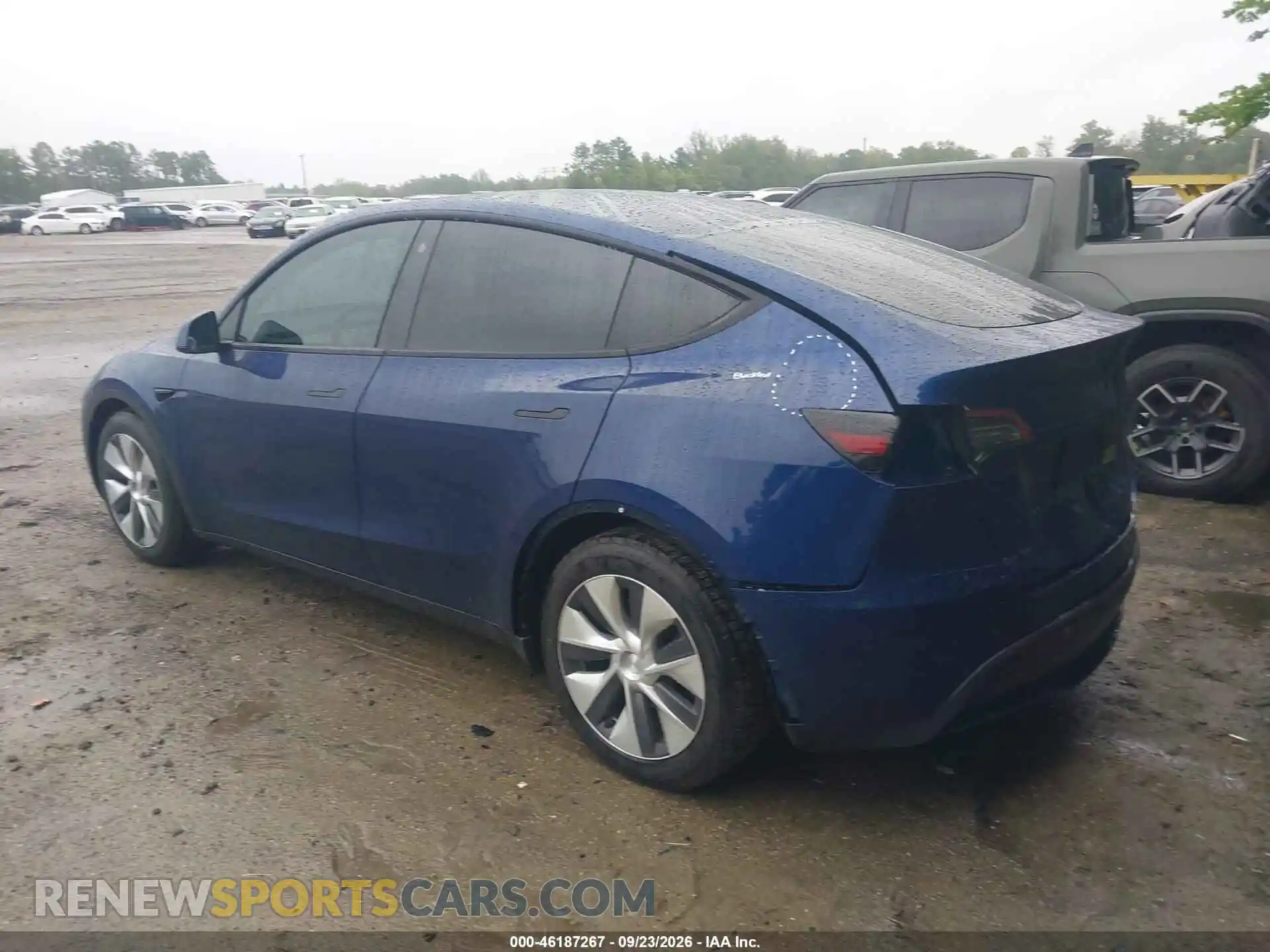 3 fotografías del automóvil dañado 5YJYGDEE2MF199294 TESLA MODEL Y 2021