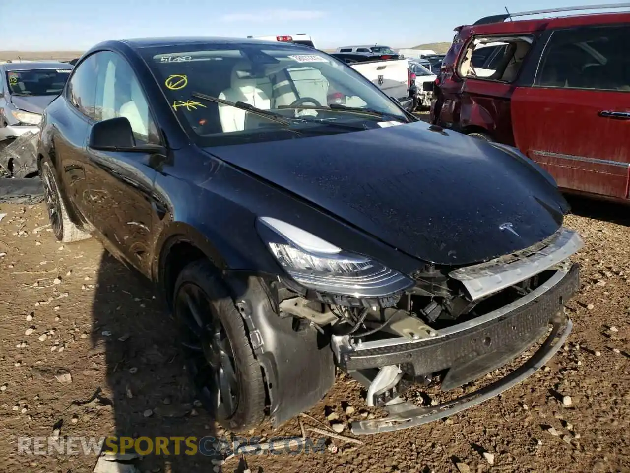 1 Photograph of a damaged car 5YJYGDEE2MF210150 TESLA MODEL Y 2021