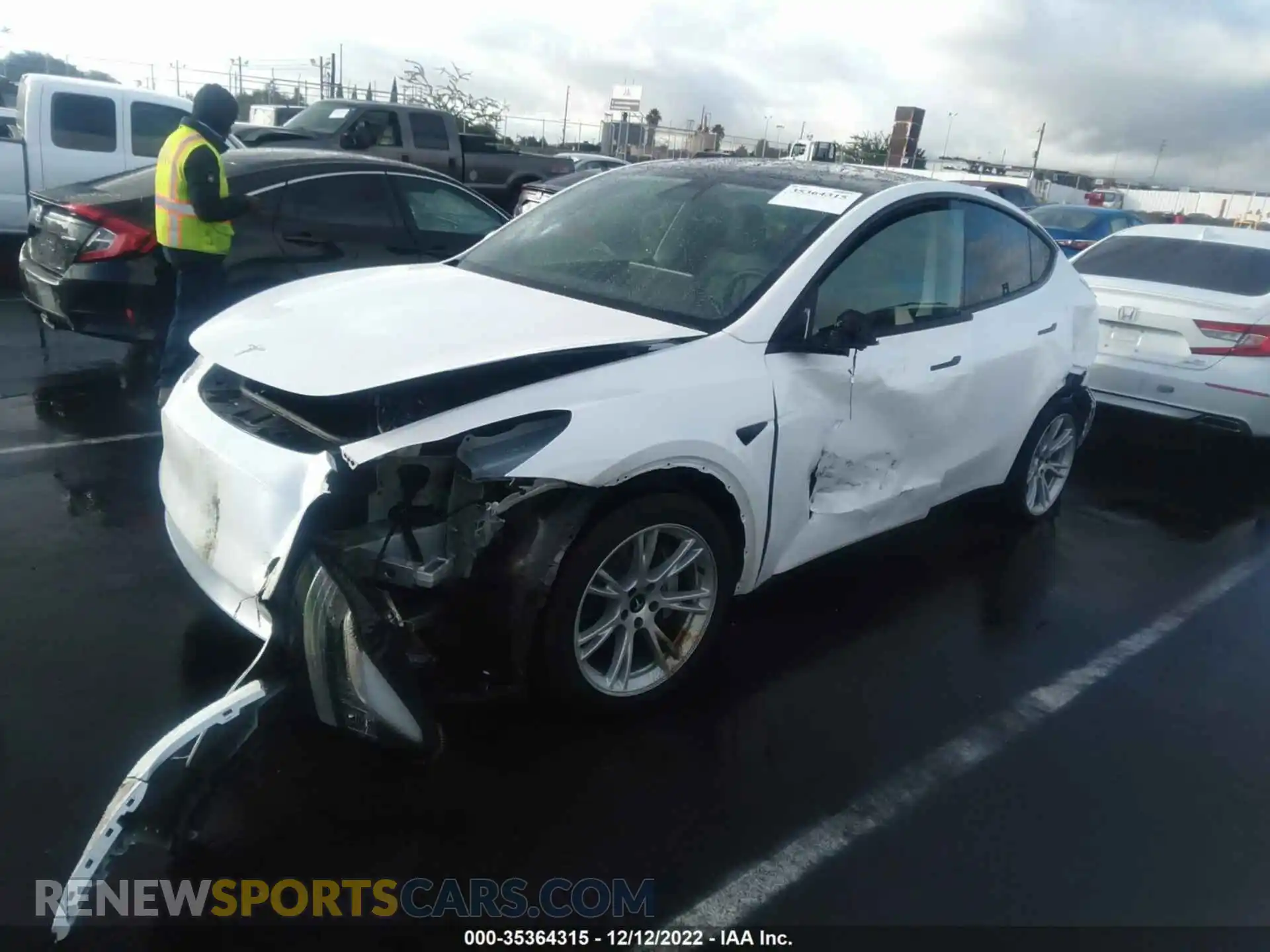 2 Photograph of a damaged car 5YJYGDEE2MF233556 TESLA MODEL Y 2021