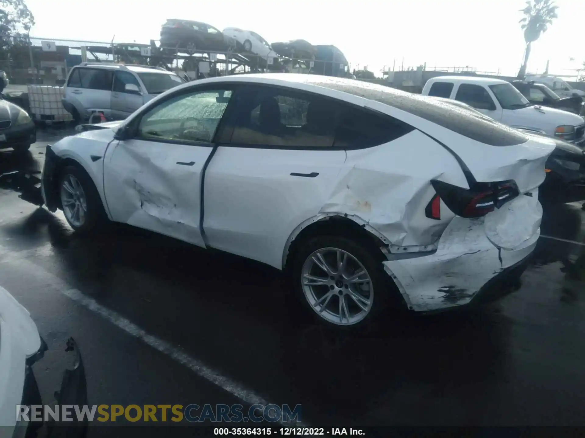 3 Photograph of a damaged car 5YJYGDEE2MF233556 TESLA MODEL Y 2021