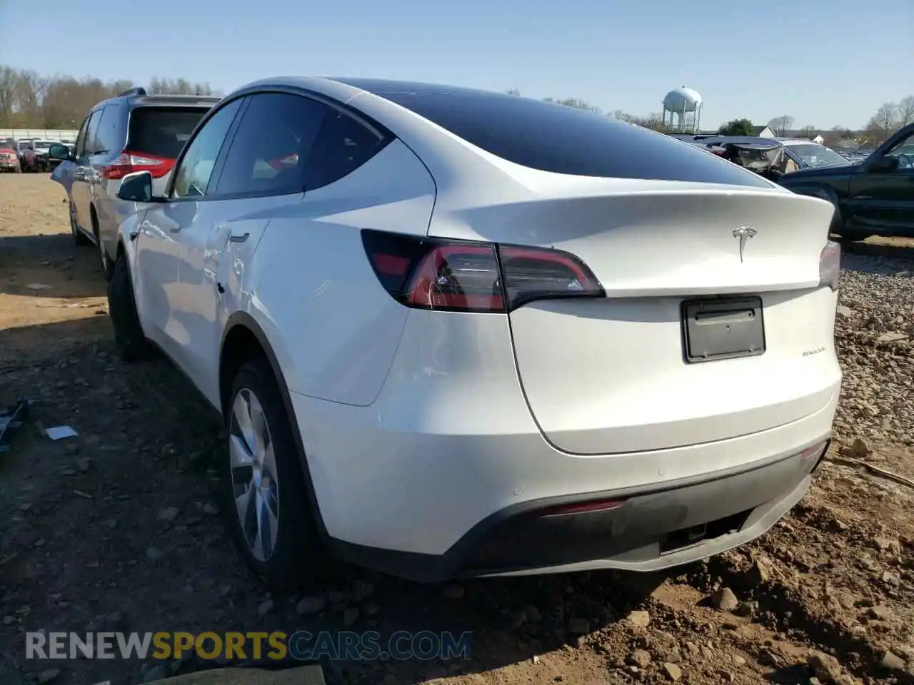 3 Photograph of a damaged car 5YJYGDEE2MF243679 TESLA MODEL Y 2021